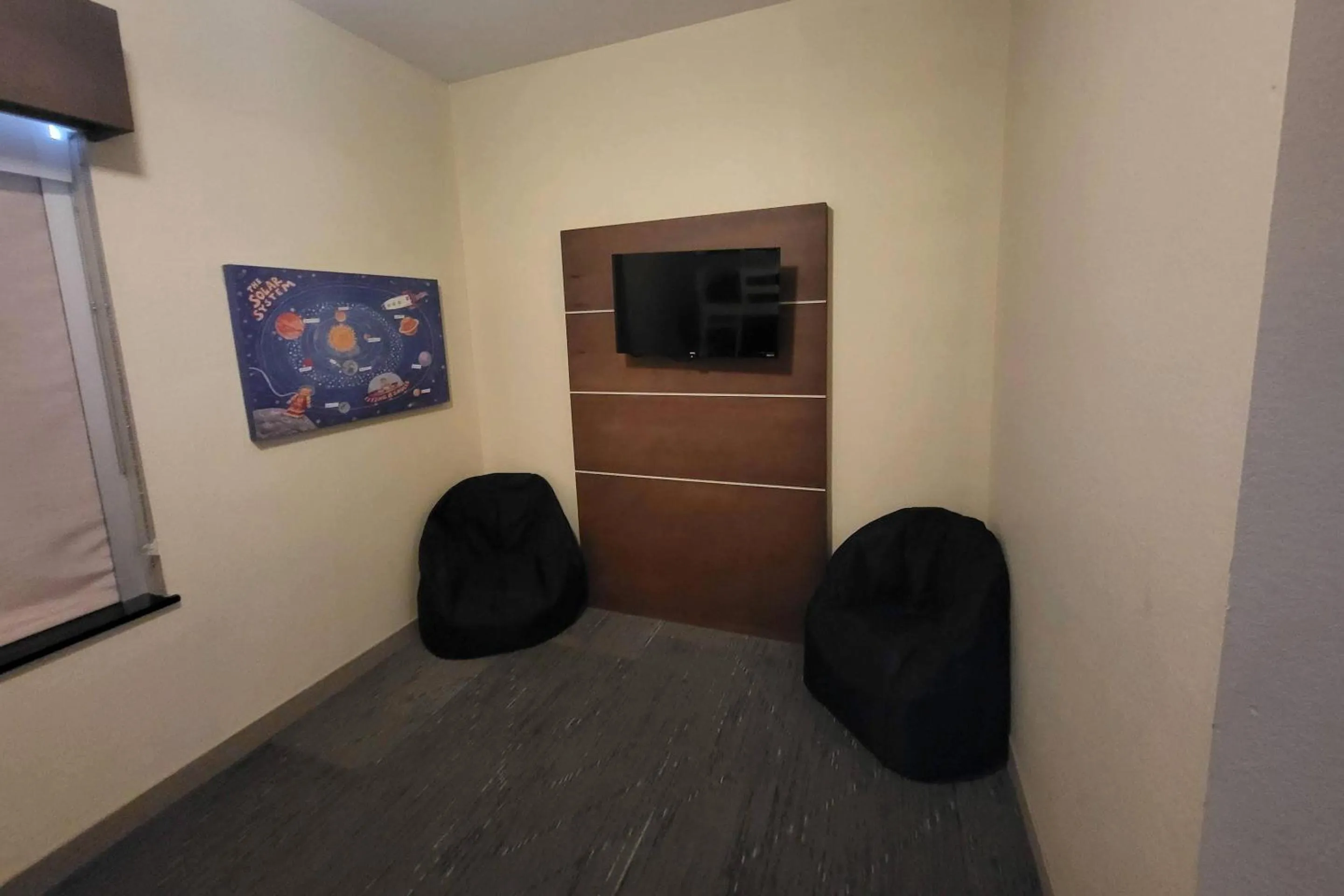 Bedroom in Comfort Inn & Suites Miami - Route 66