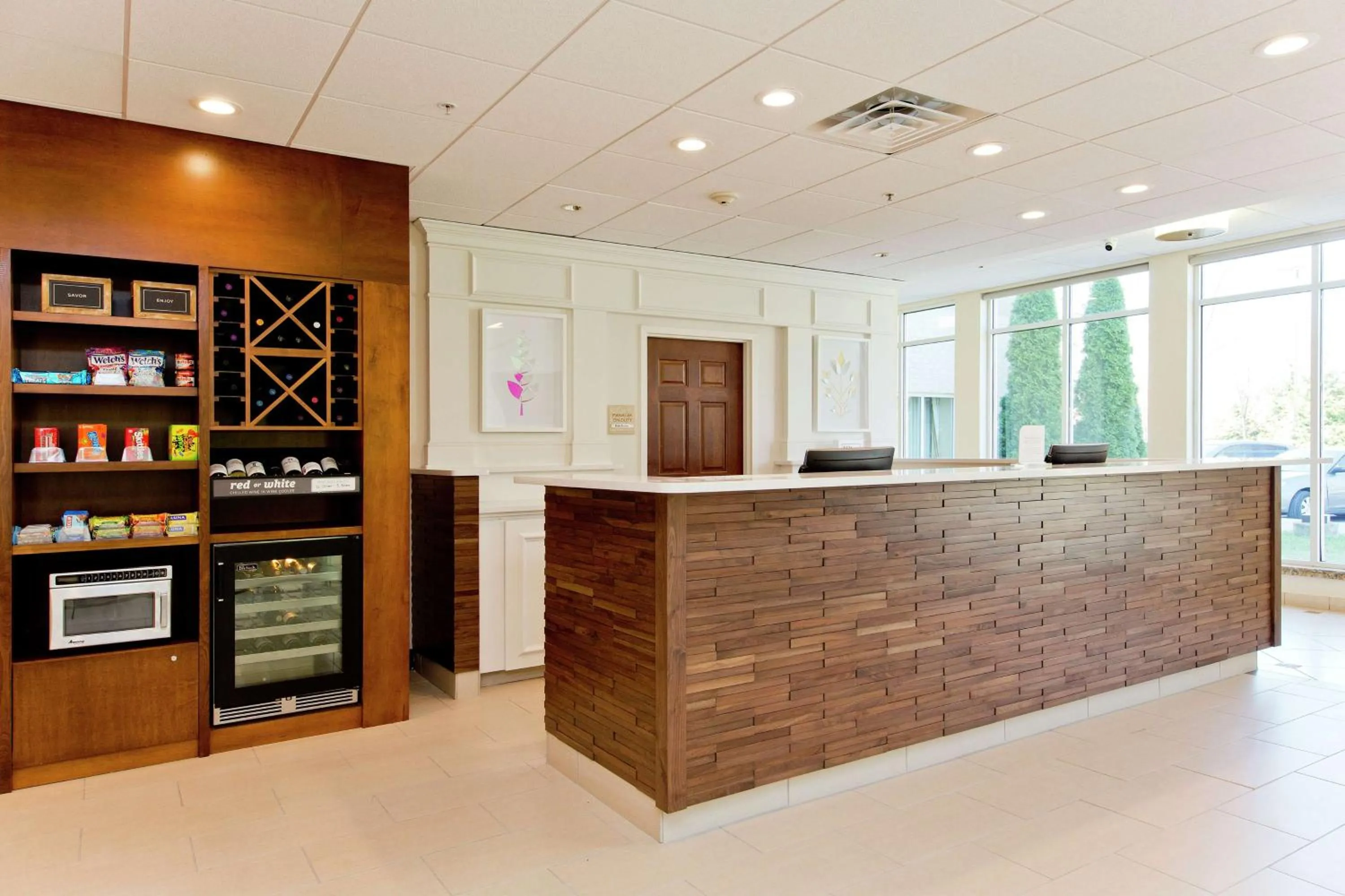 Lobby or reception in Hilton Garden Inn Winchester