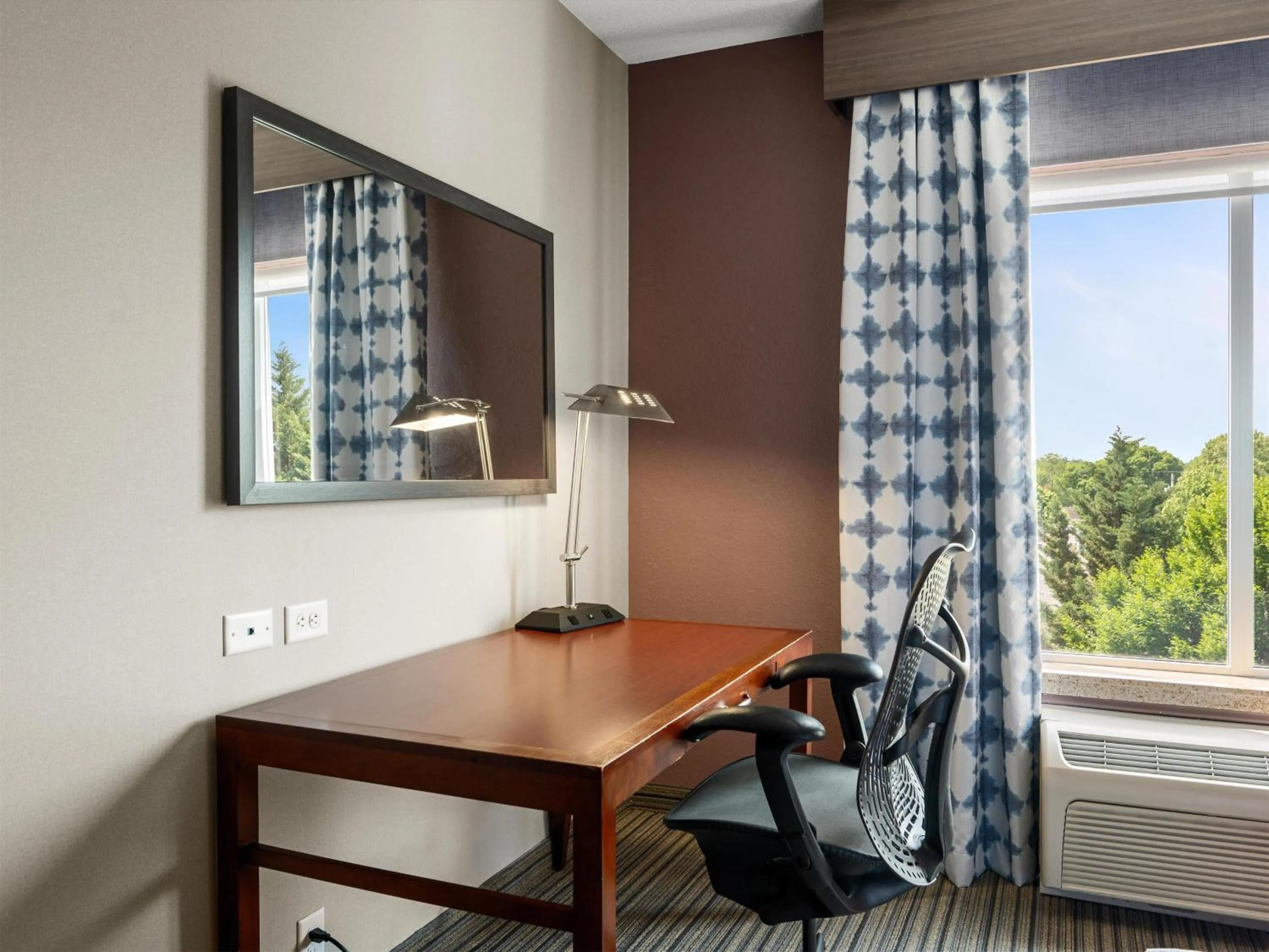 Bedroom in Hilton Garden Inn Winchester