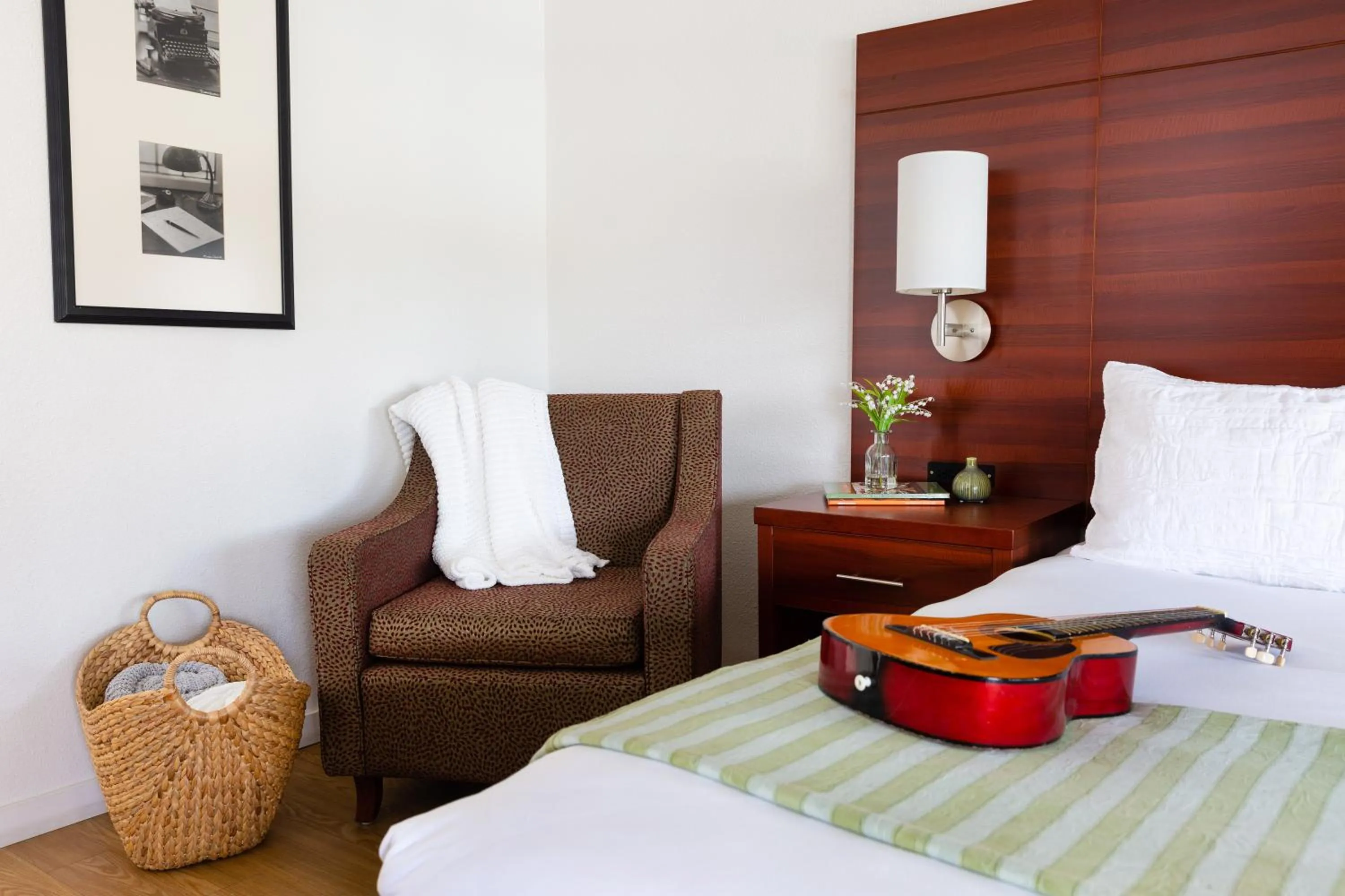 Bed in Diablo Mountain Inn Walnut Creek