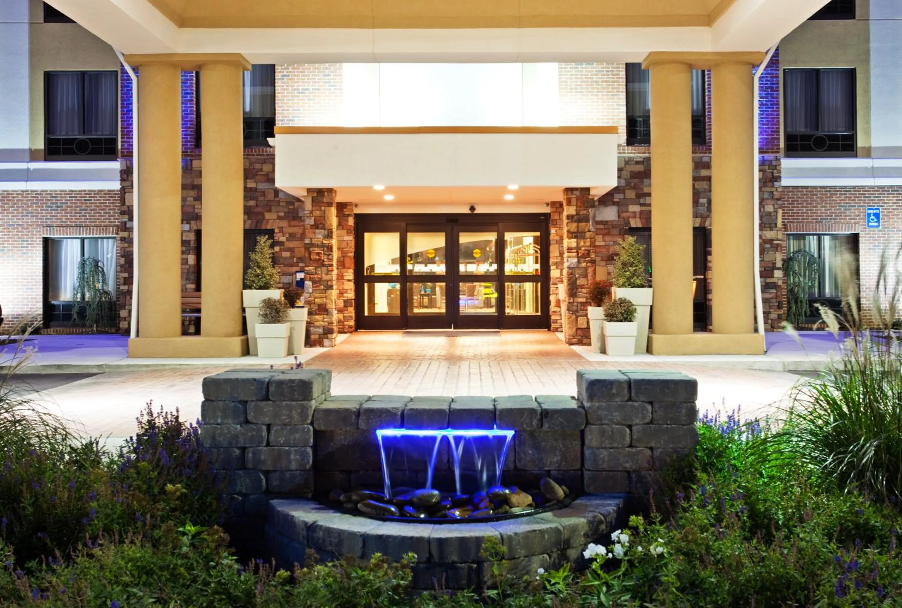 Property building in Holiday Inn Express Johnson City by IHG