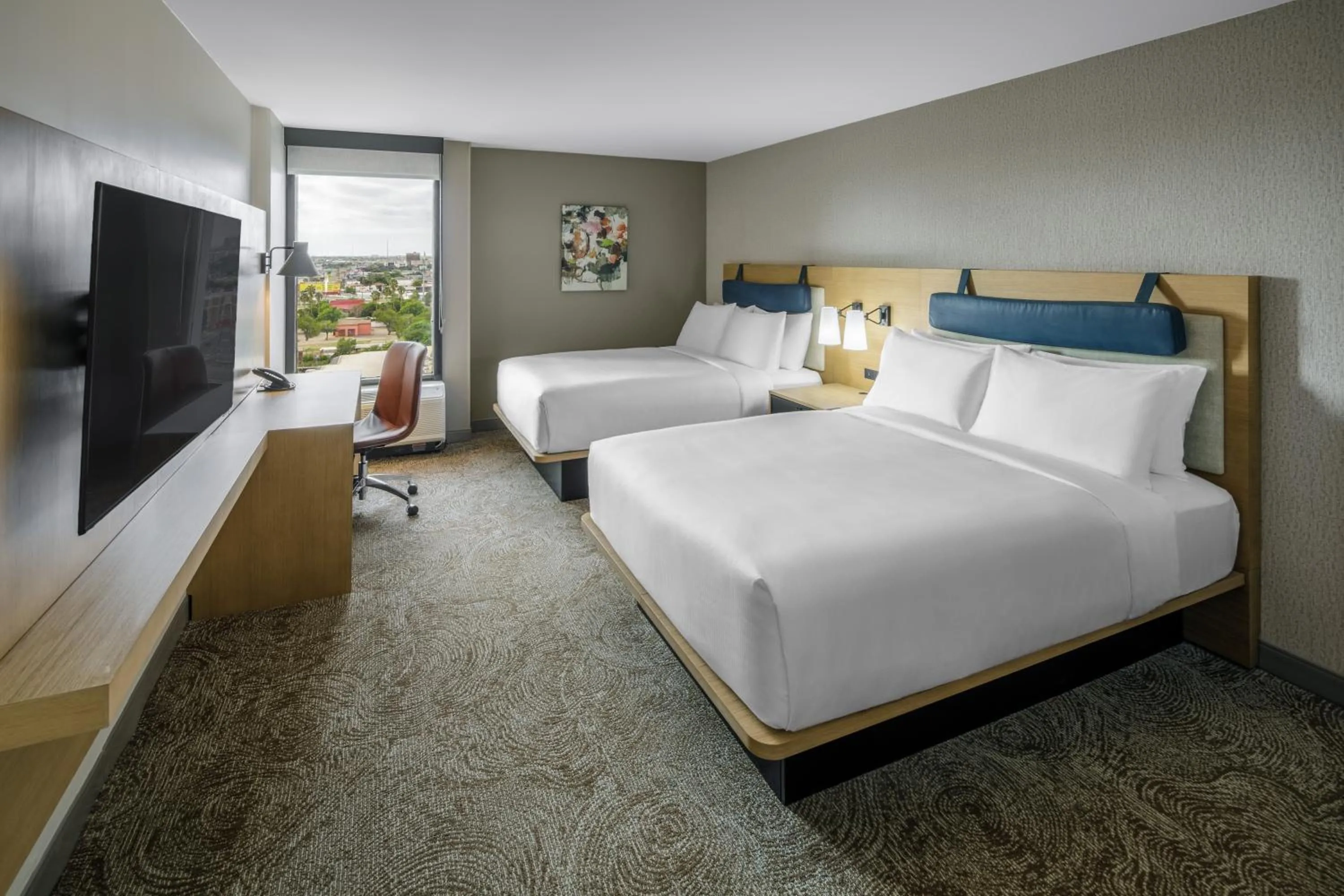 Bed in DoubleTree by Hilton Laredo