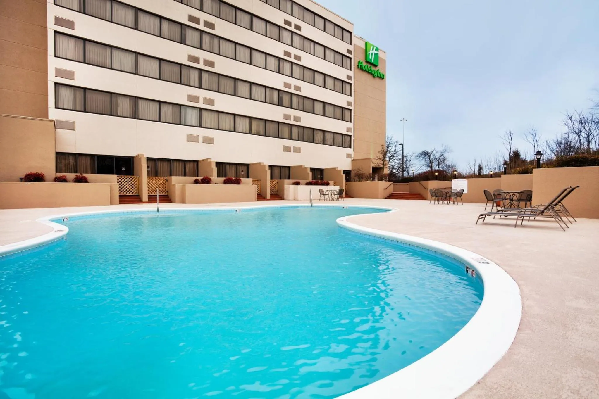 Swimming pool in Holiday Inn Johnson City by IHG