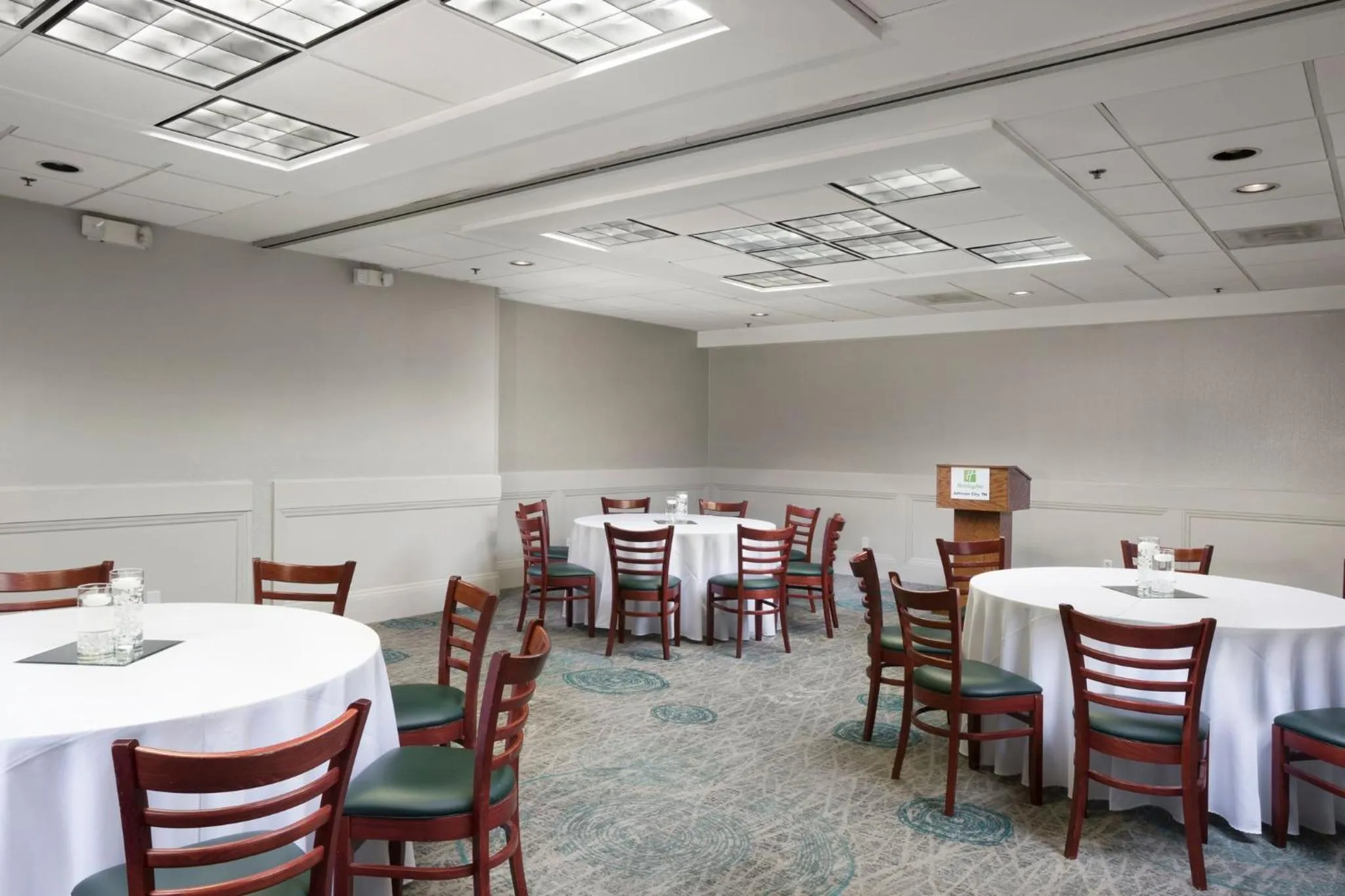 Meeting/conference room in Holiday Inn Johnson City by IHG