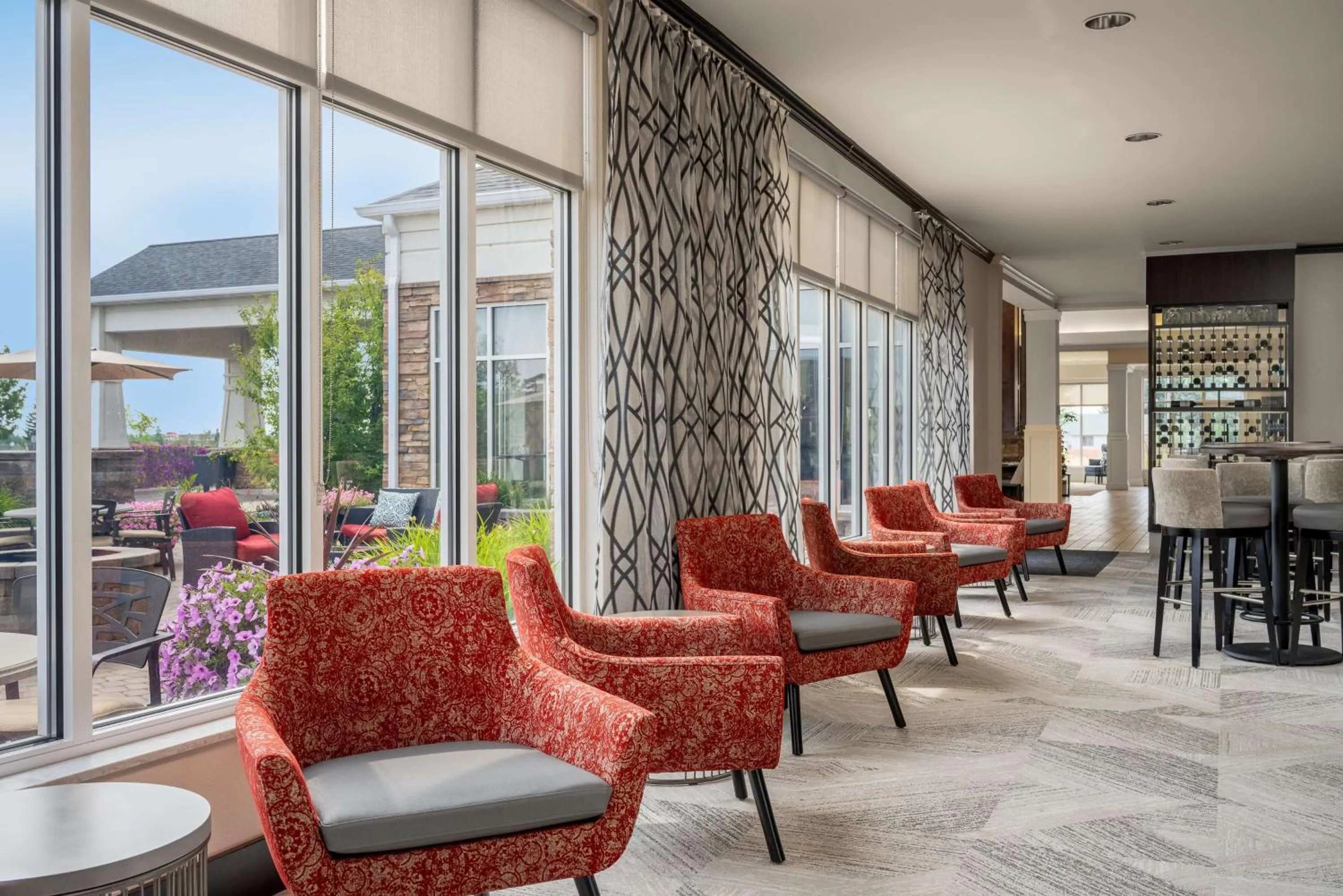 Lounge or bar in Hilton Garden Inn Great Falls