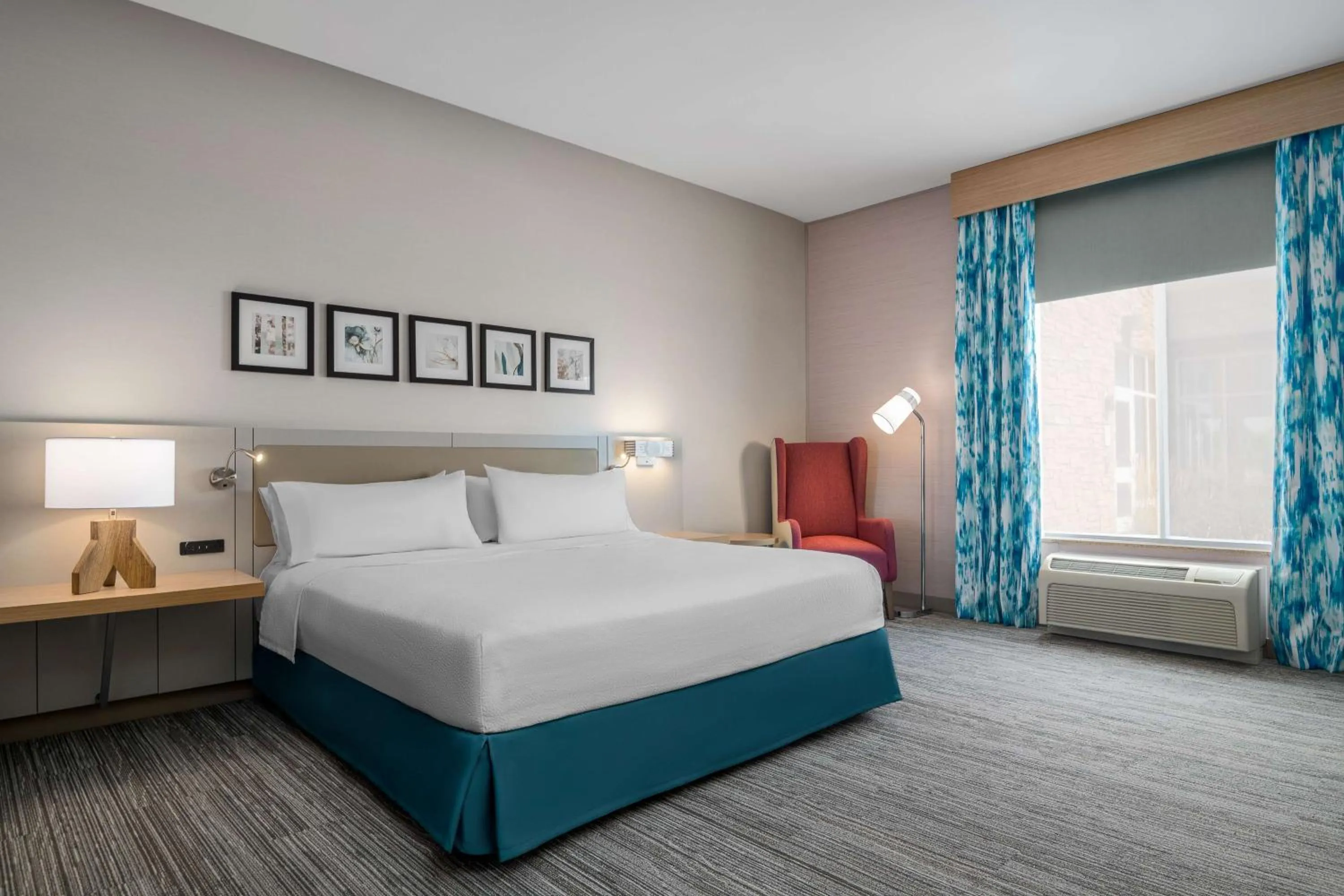 Bed in Hilton Garden Inn Great Falls