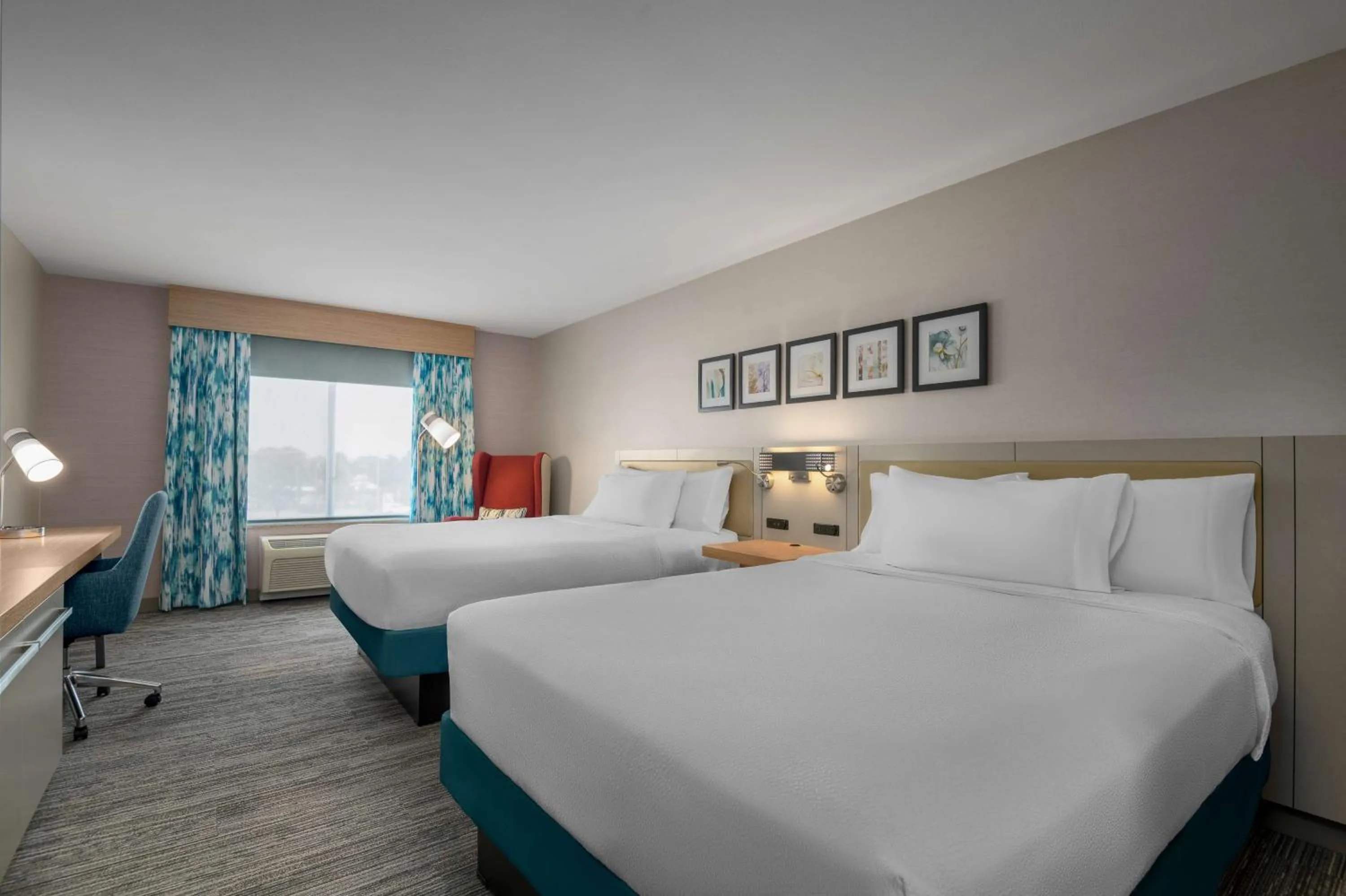 Bed in Hilton Garden Inn Great Falls