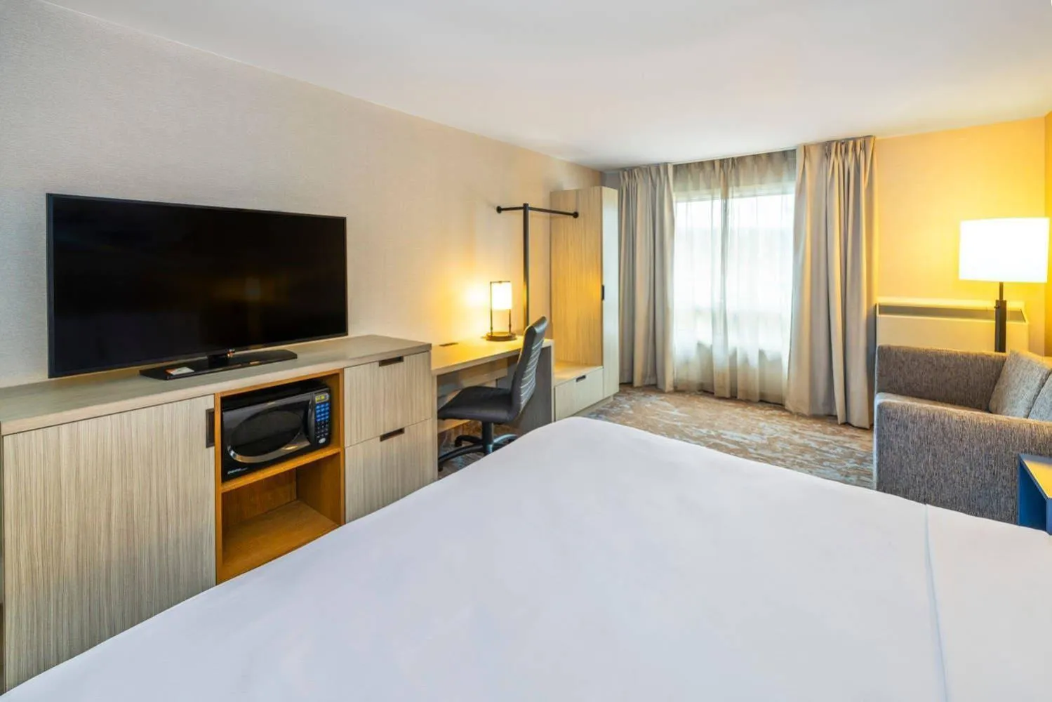 Bedroom, Bed in Comfort Inn