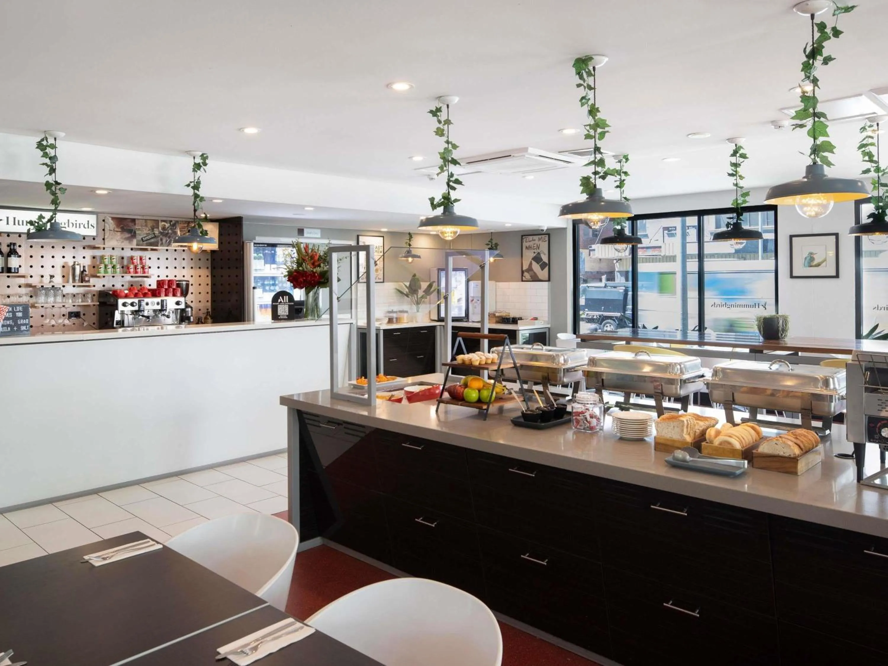 Restaurant/places to eat in ibis Newcastle