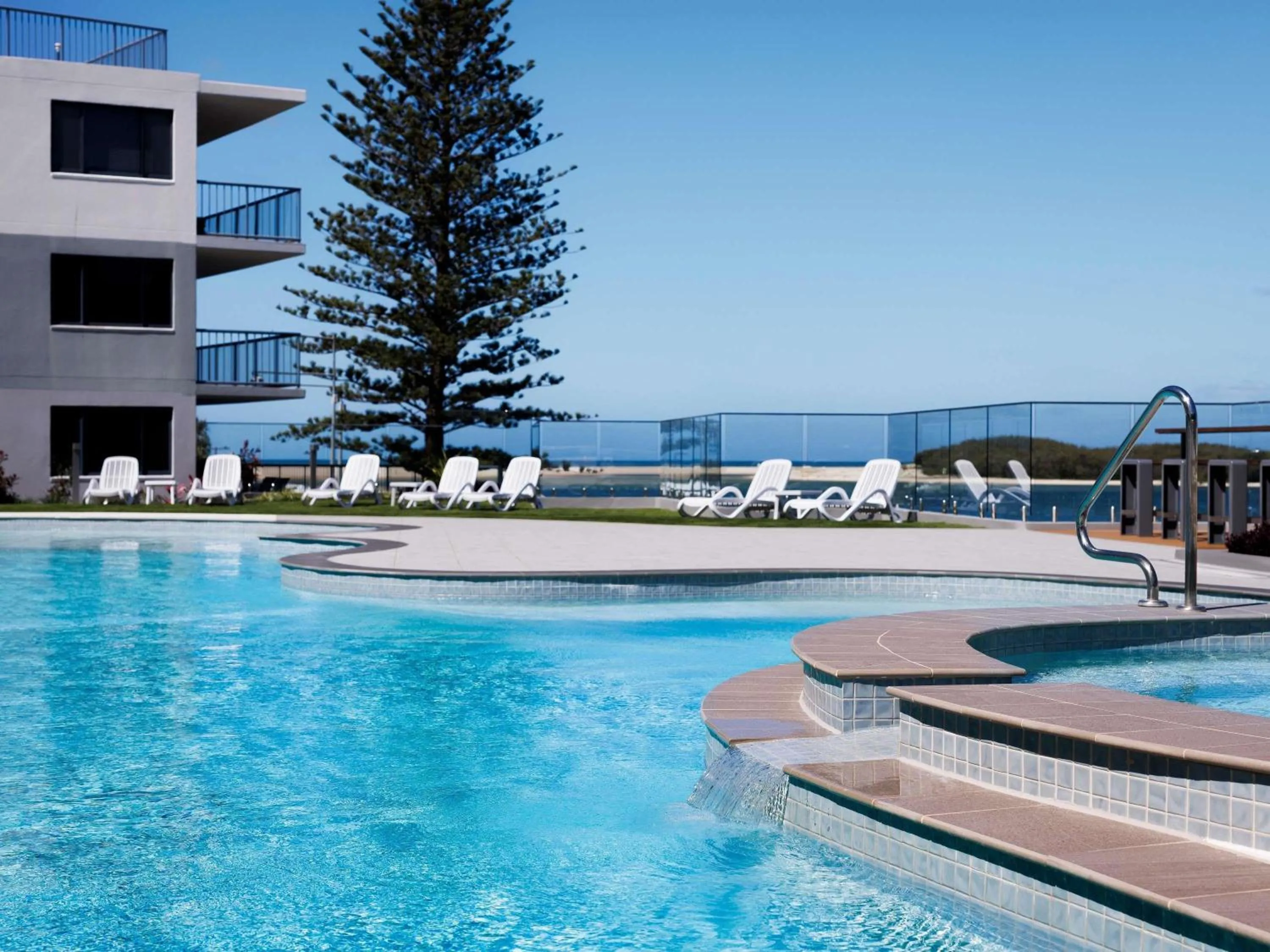 Property building in BreakFree Grand Pacific