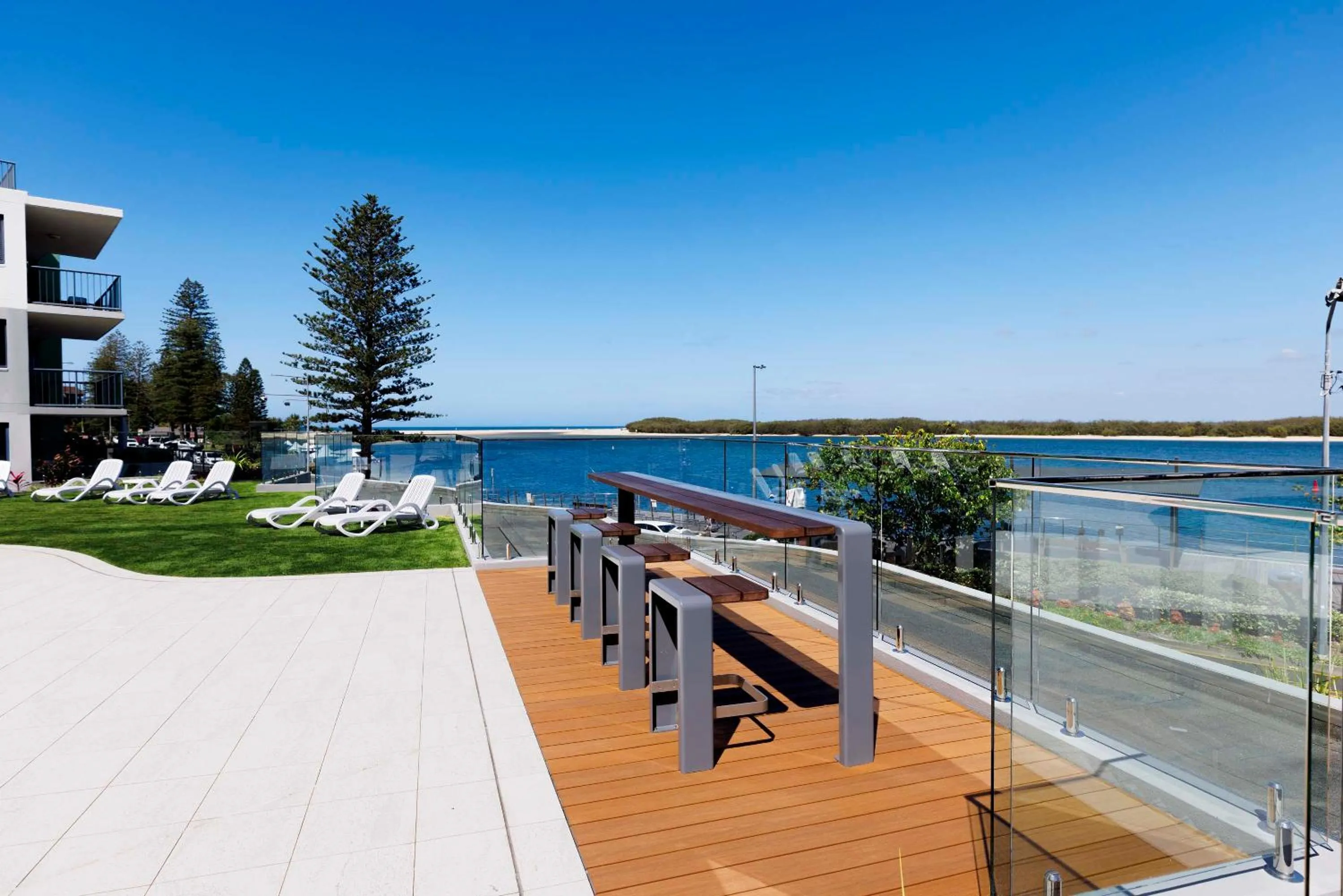 Swimming pool in BreakFree Grand Pacific
