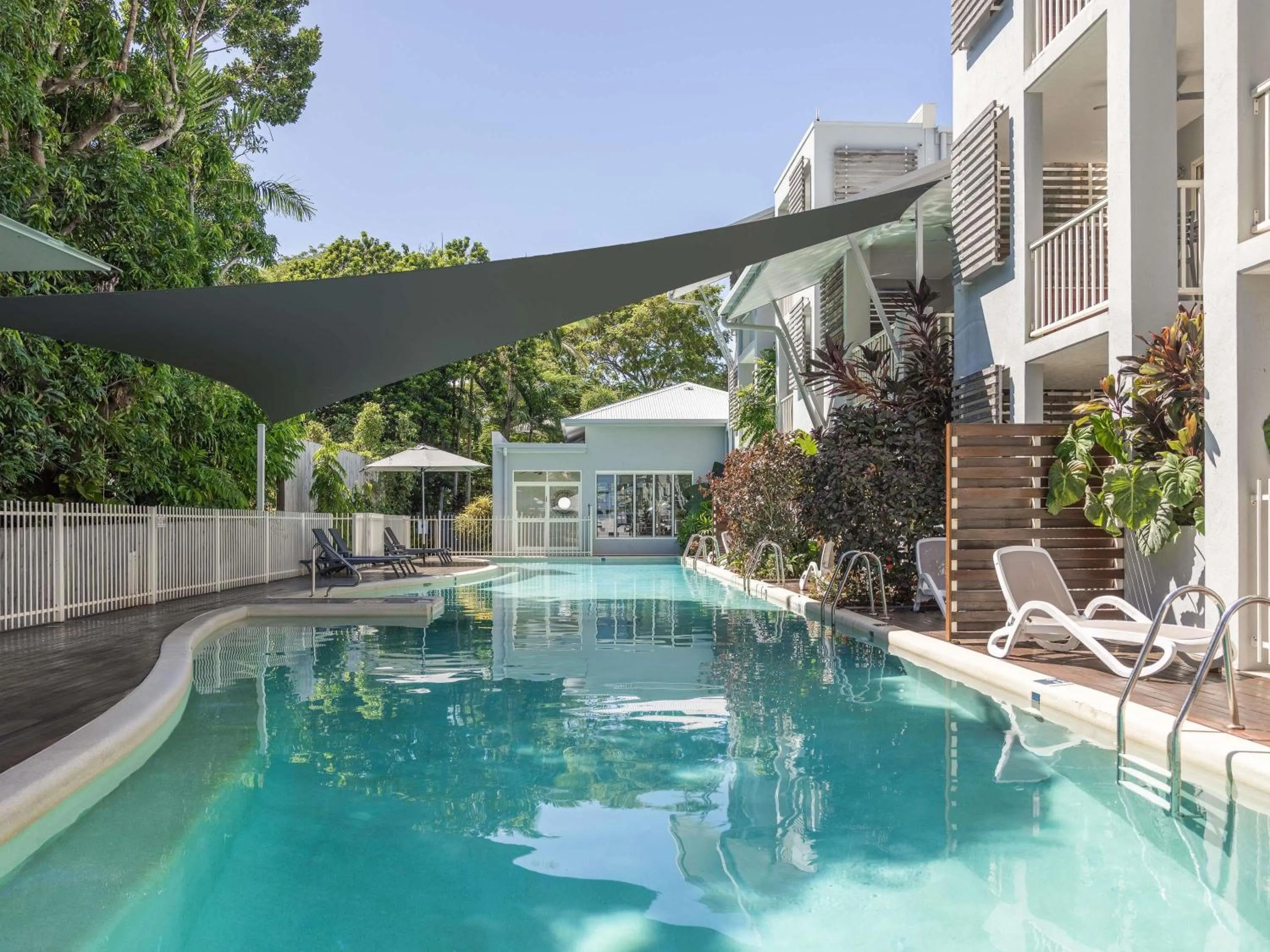 Property building in Mantra Aqueous on Port