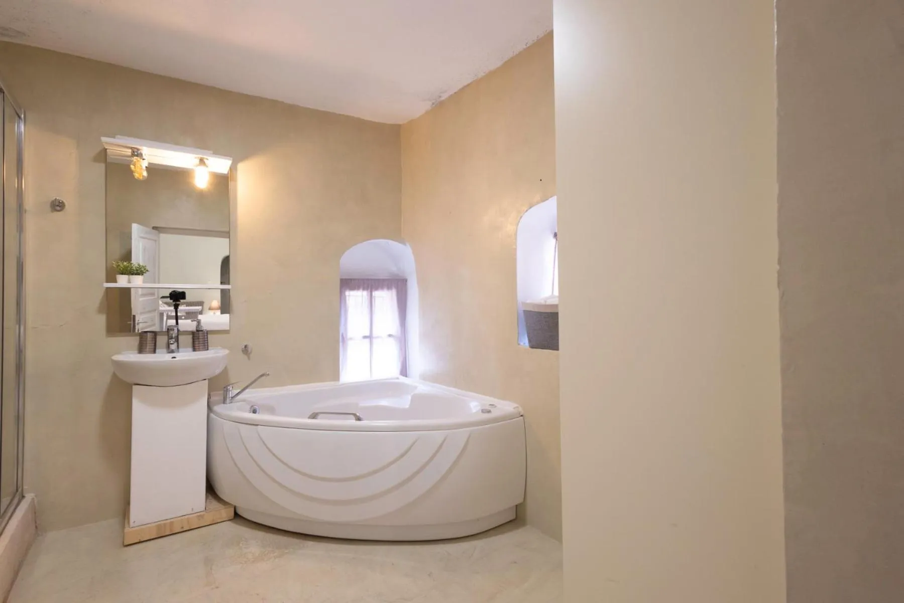 Bathroom in Sophia Areopoli Guesthouse