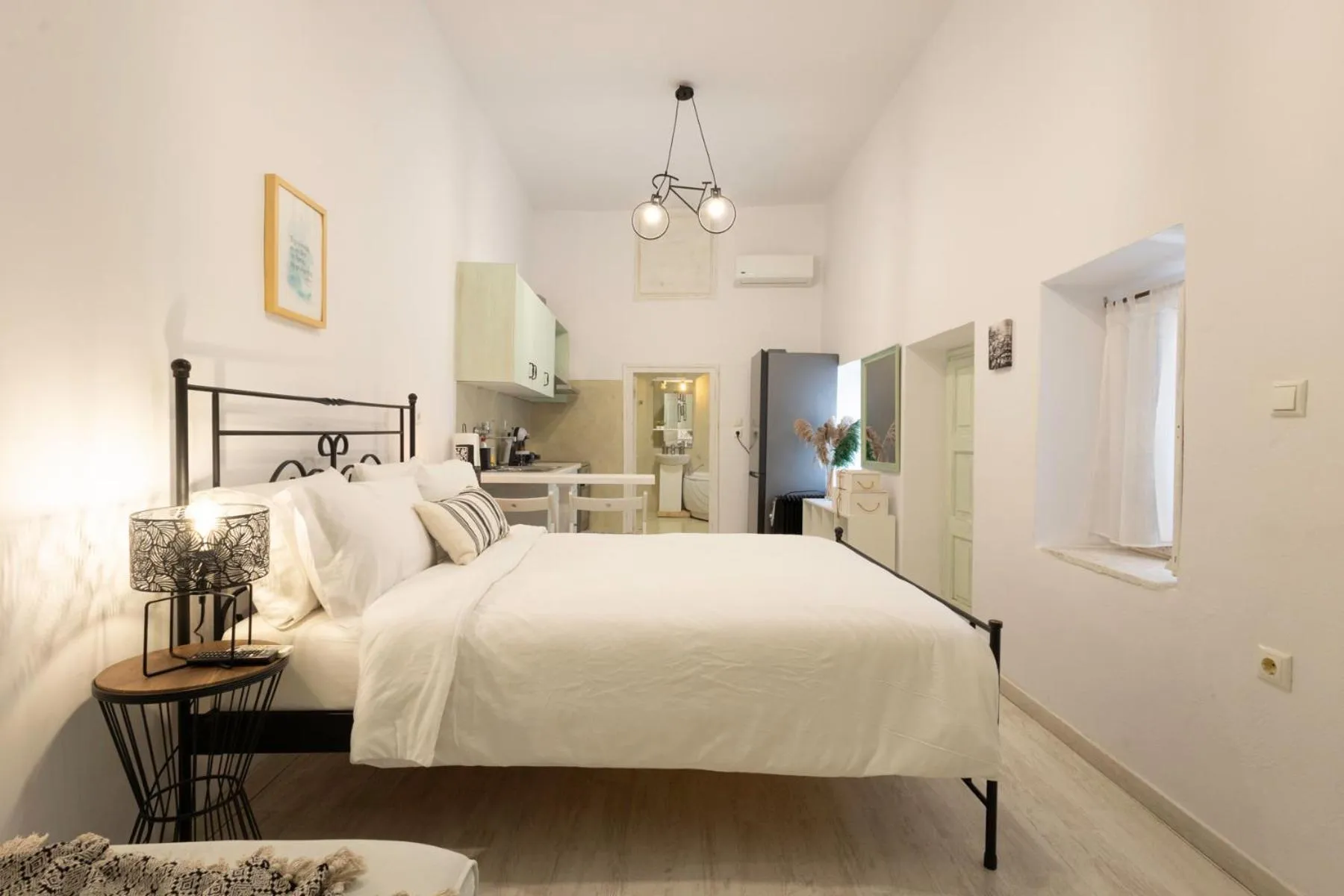 Photo of the whole room, Bed in Sophia Areopoli Guesthouse