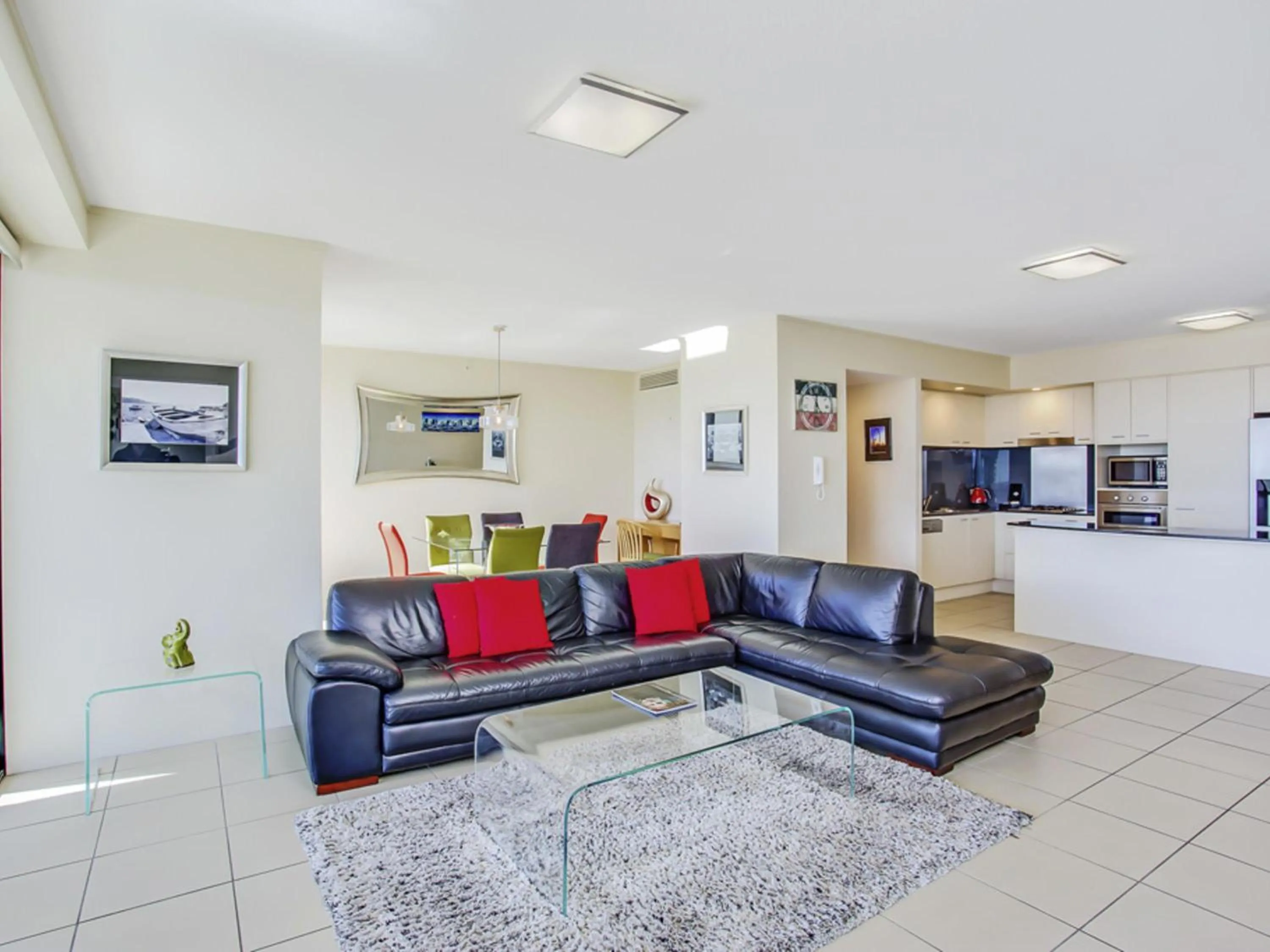 Bedroom in Mantra Broadbeach on the Park