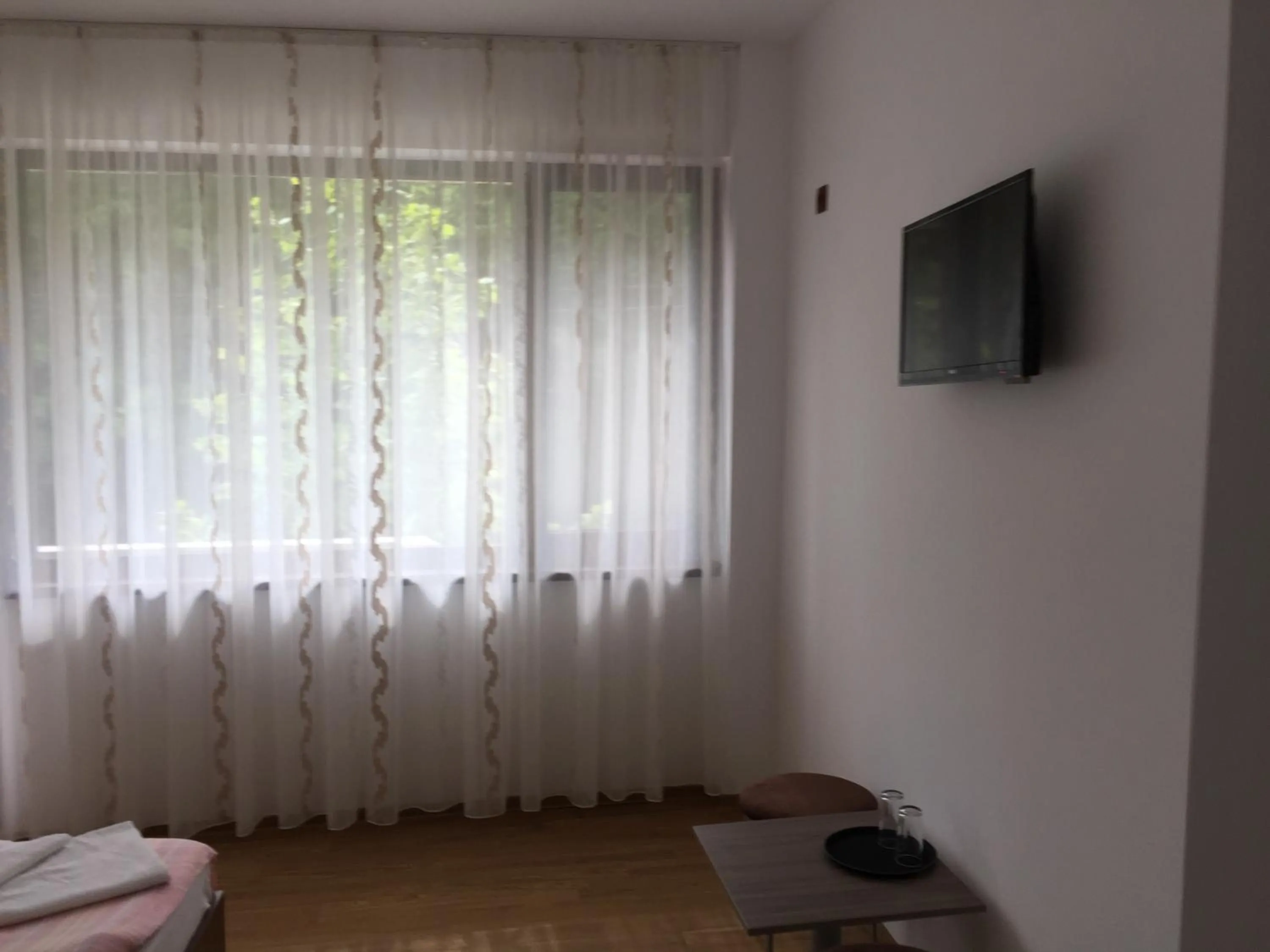 Photo of the whole room in Paradox Oituz