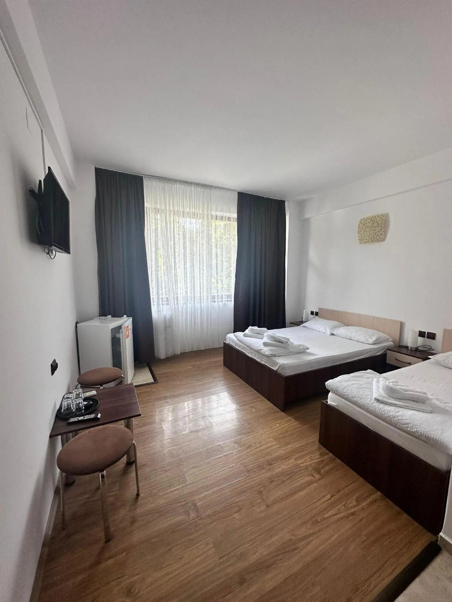 Bedroom, Bed in Paradox Oituz