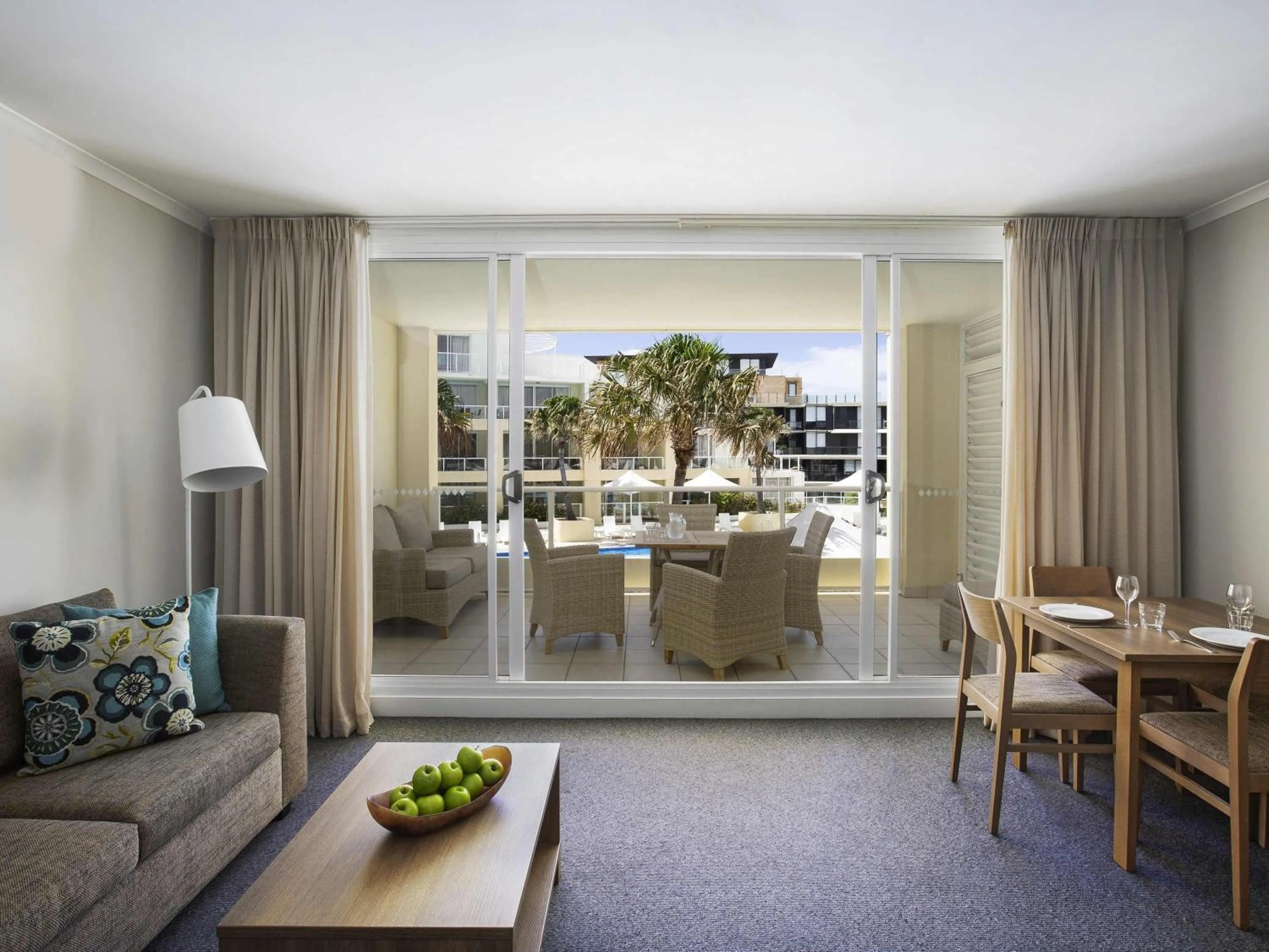 Bedroom in Mantra Ettalong Beach