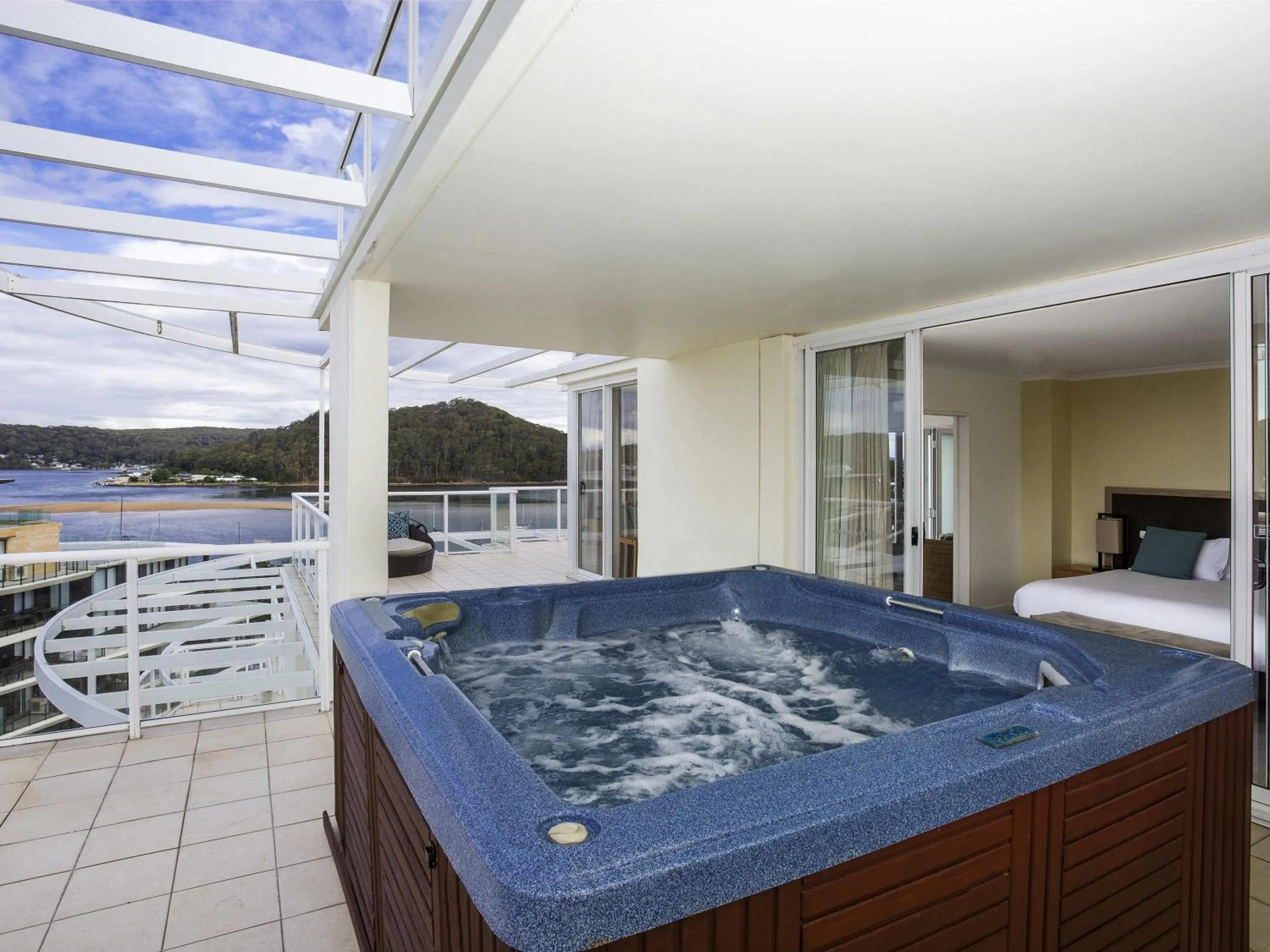 Bedroom in Mantra Ettalong Beach