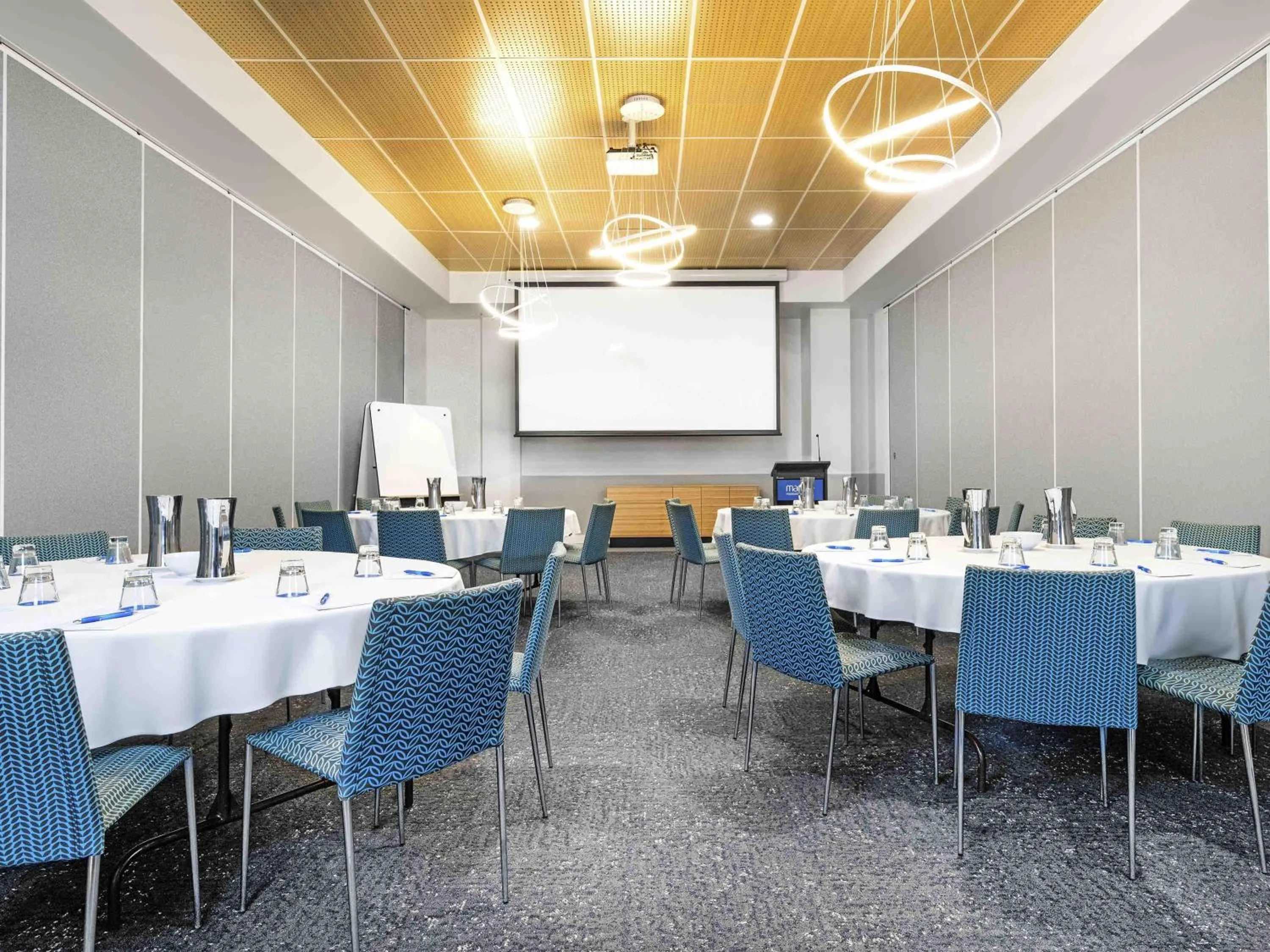 Meeting/conference room in Mantra Mooloolaba Beach