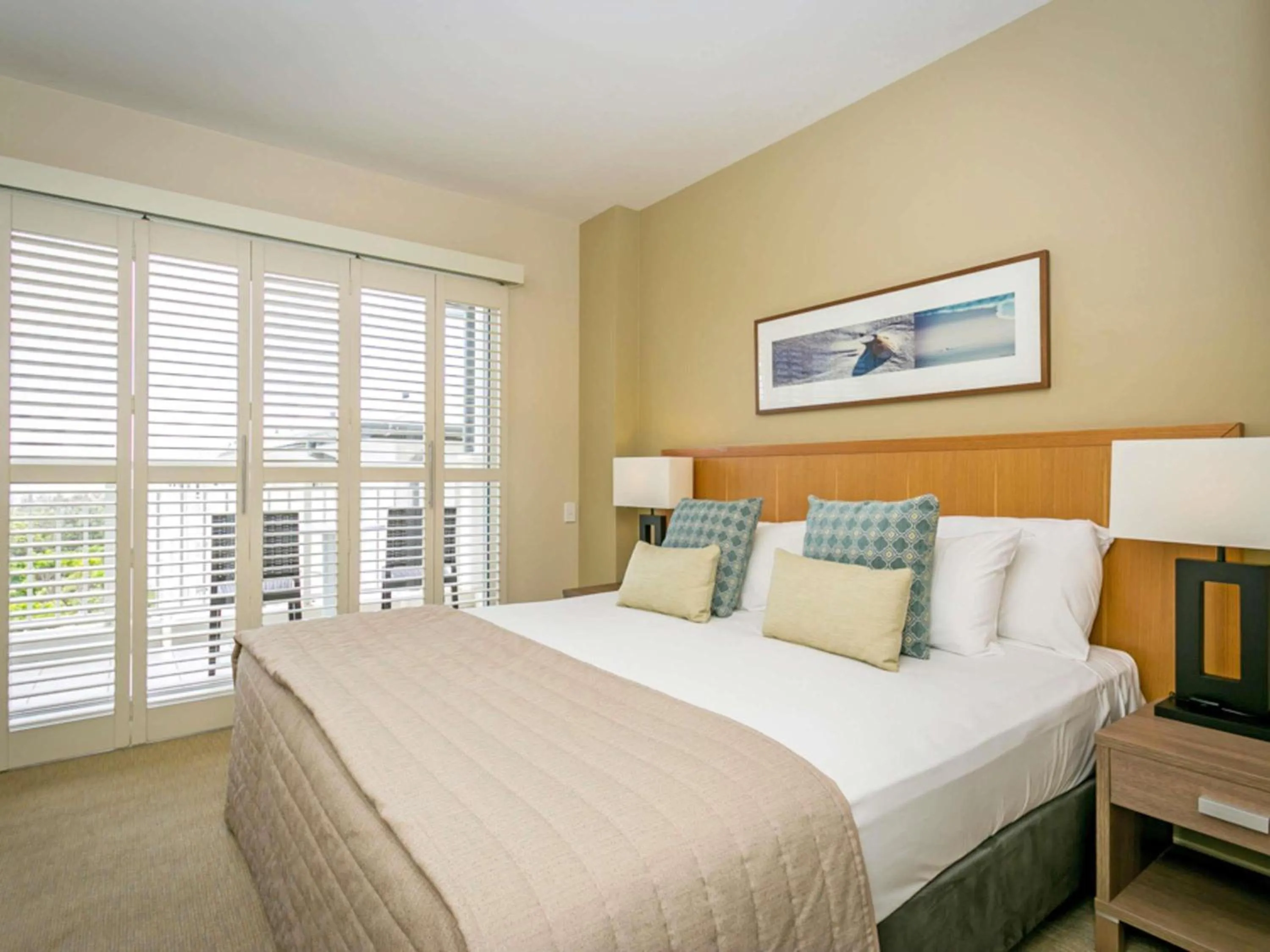 Bedroom, Bed in Mantra on Salt Beach