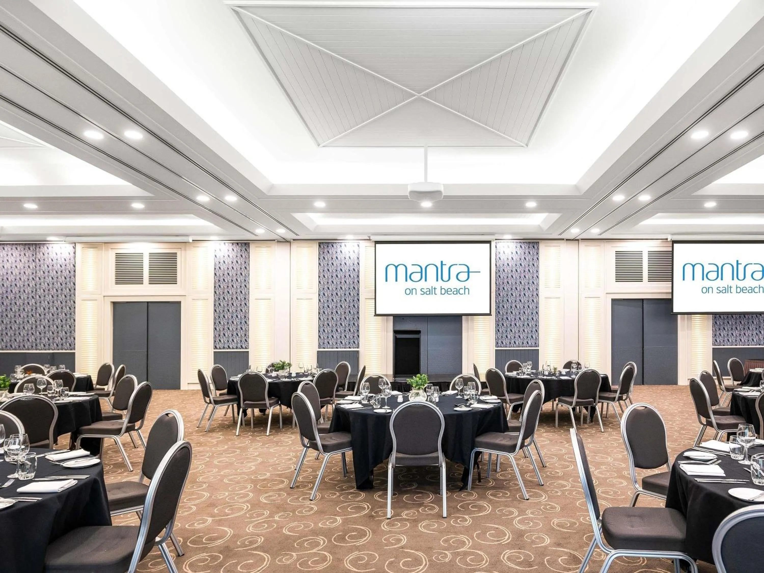 Meeting/conference room in Mantra on Salt Beach