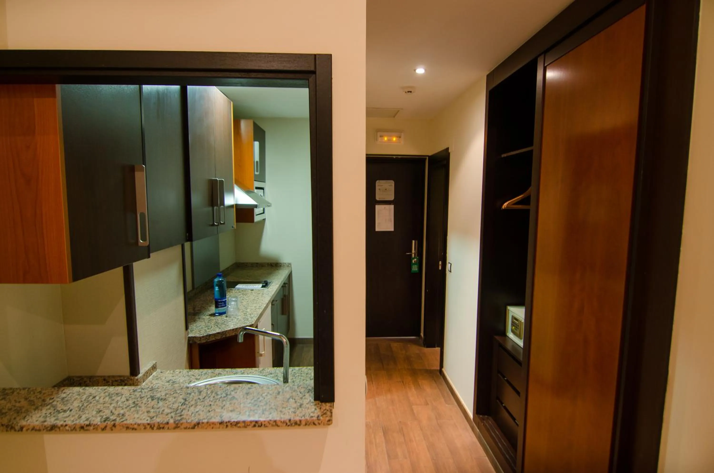 Kitchen or kitchenette in Hotel Apartamento Martín Alonso Pinzón