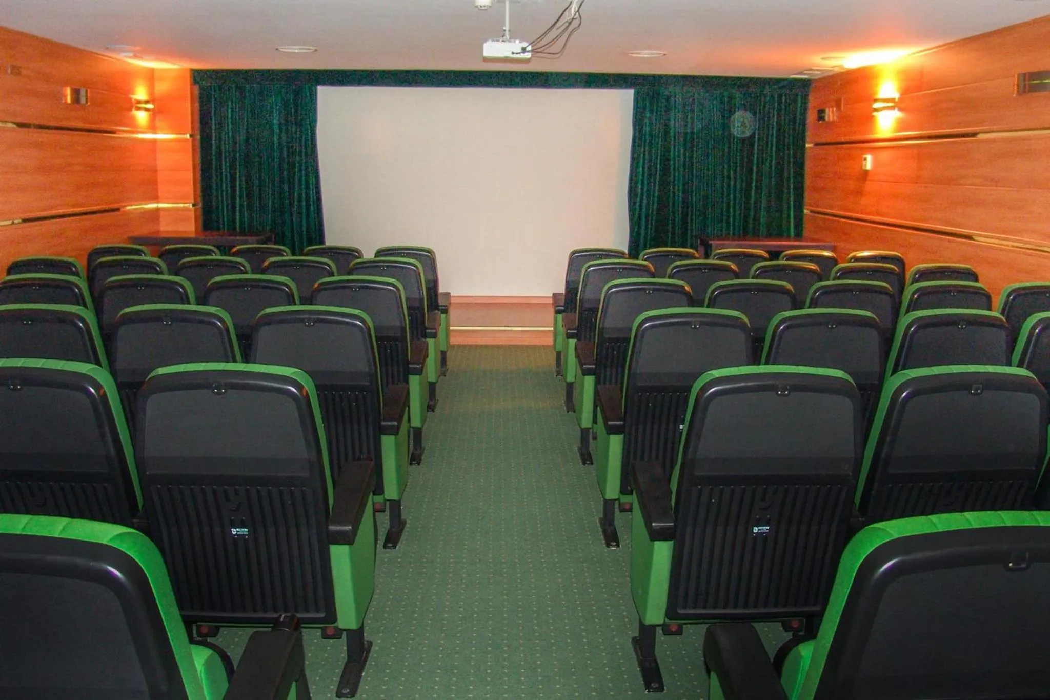 Business facilities in Hotel Apartamento Martín Alonso Pinzón