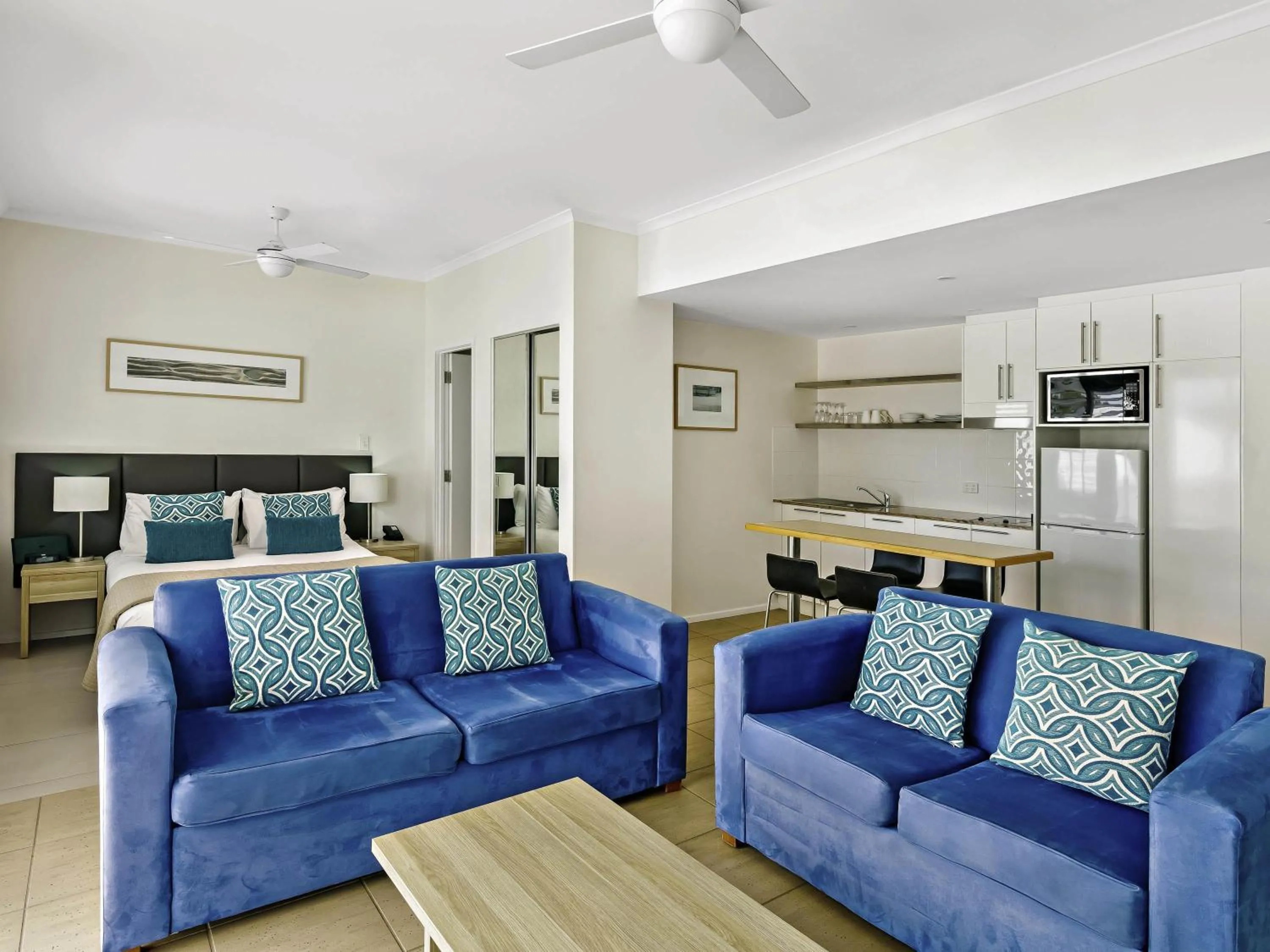 Bedroom in Mantra PortSea