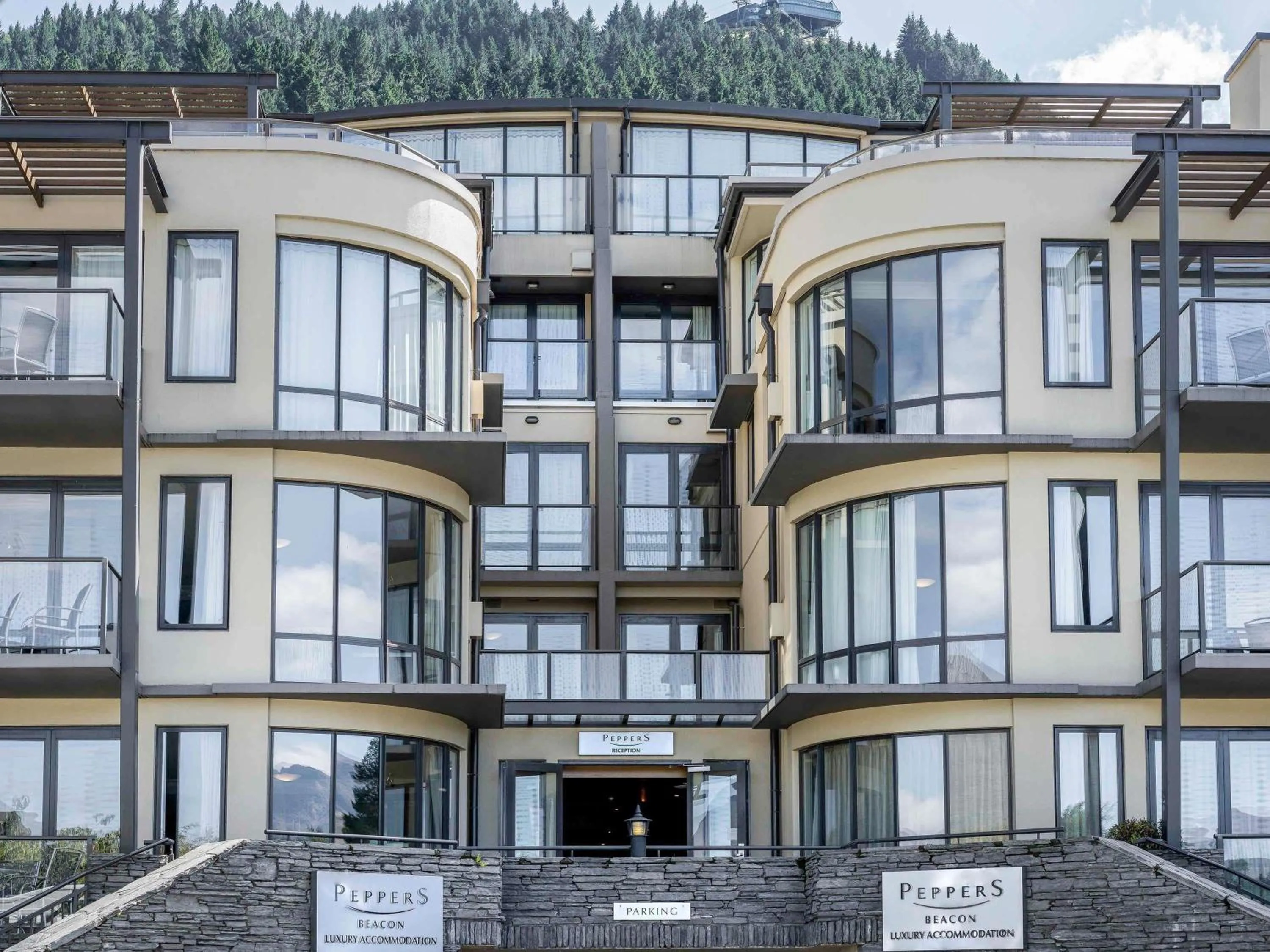 Property building in Peppers Beacon