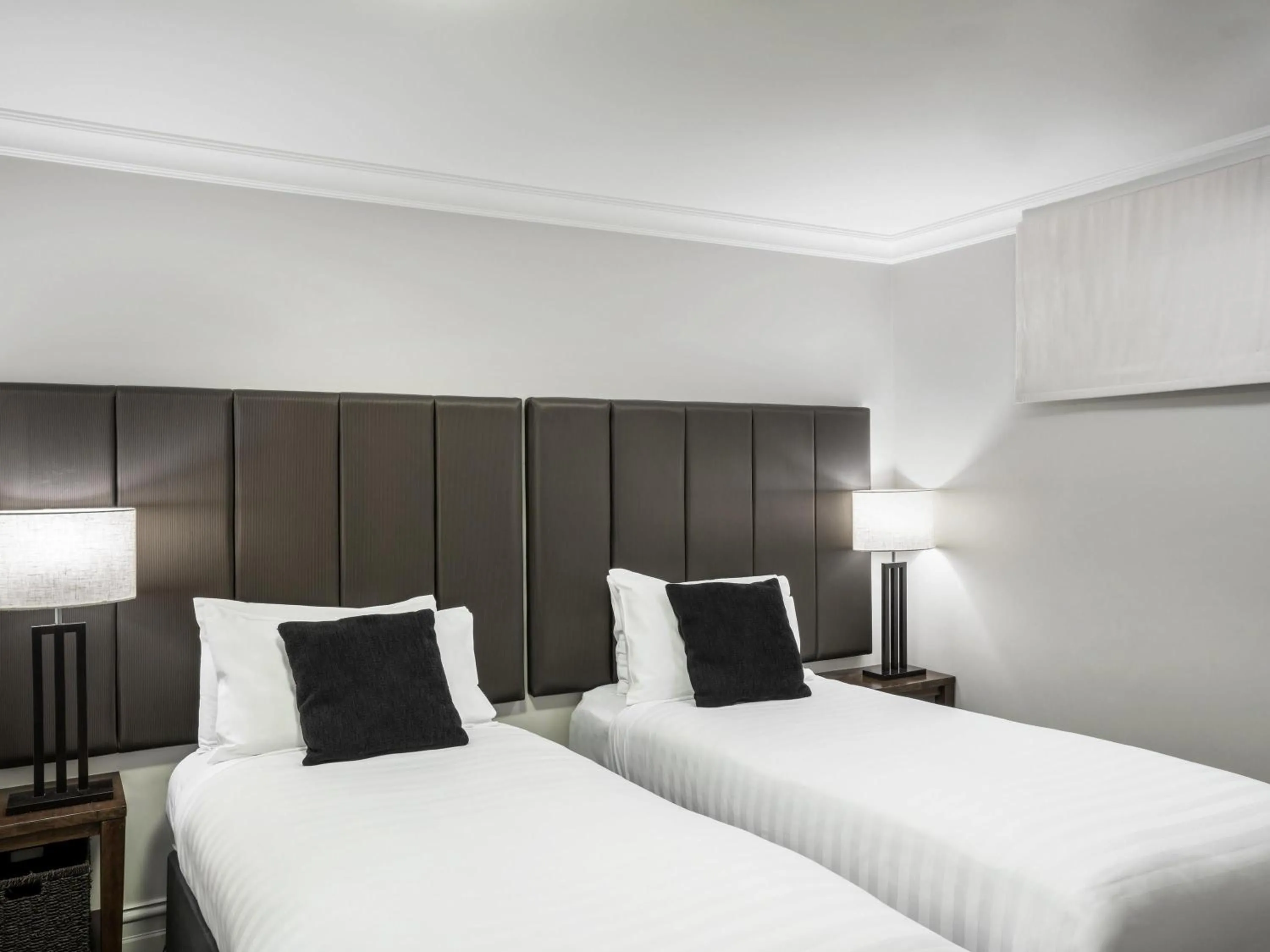 Bedroom, Bed in Peppers Beacon