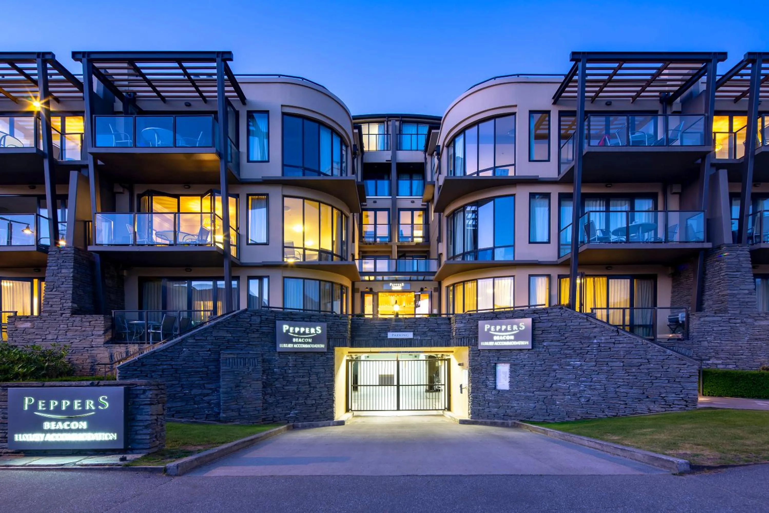 Facade/entrance in Peppers Beacon