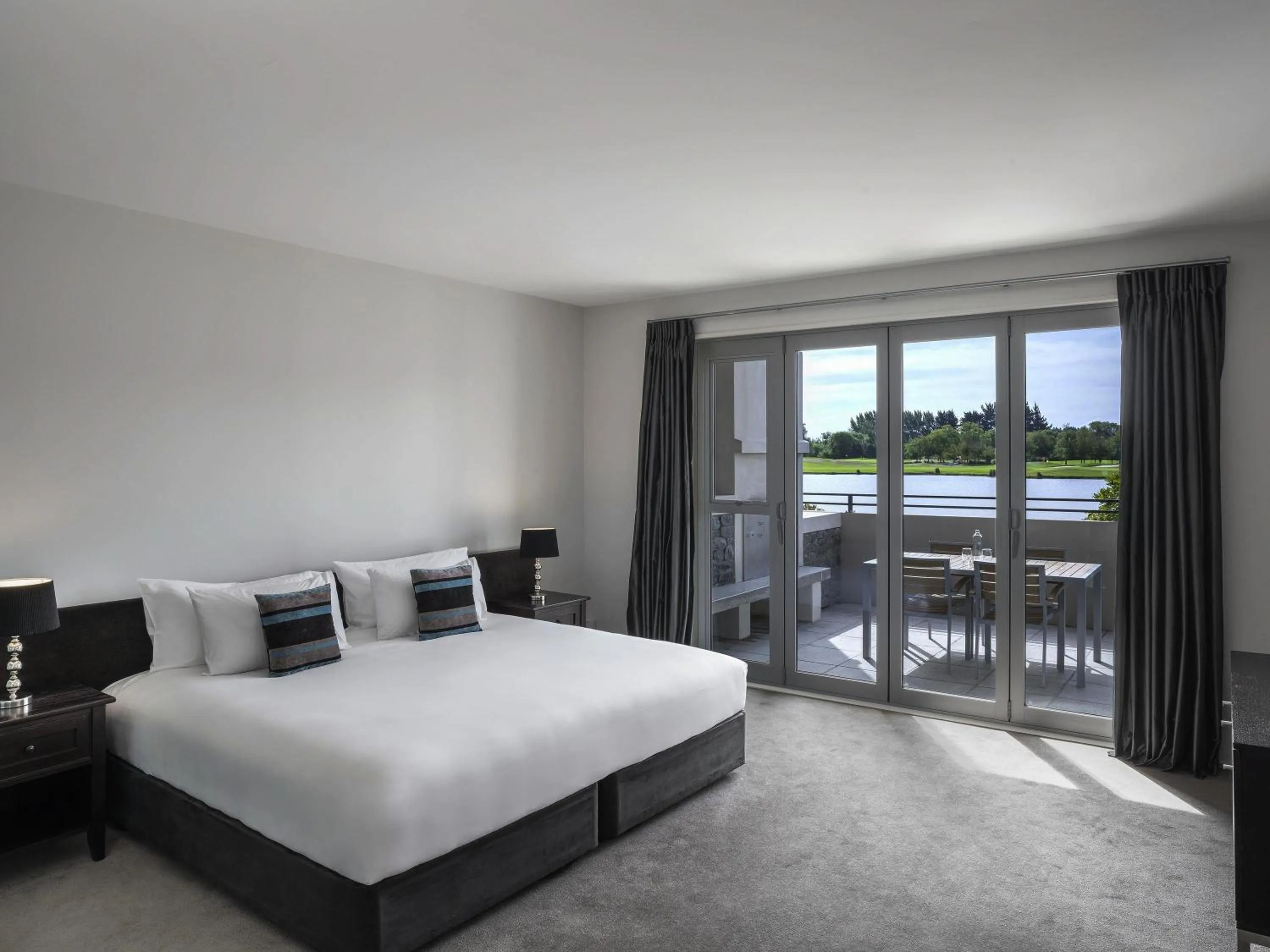 Bedroom, Bed in Peppers Clearwater Resort