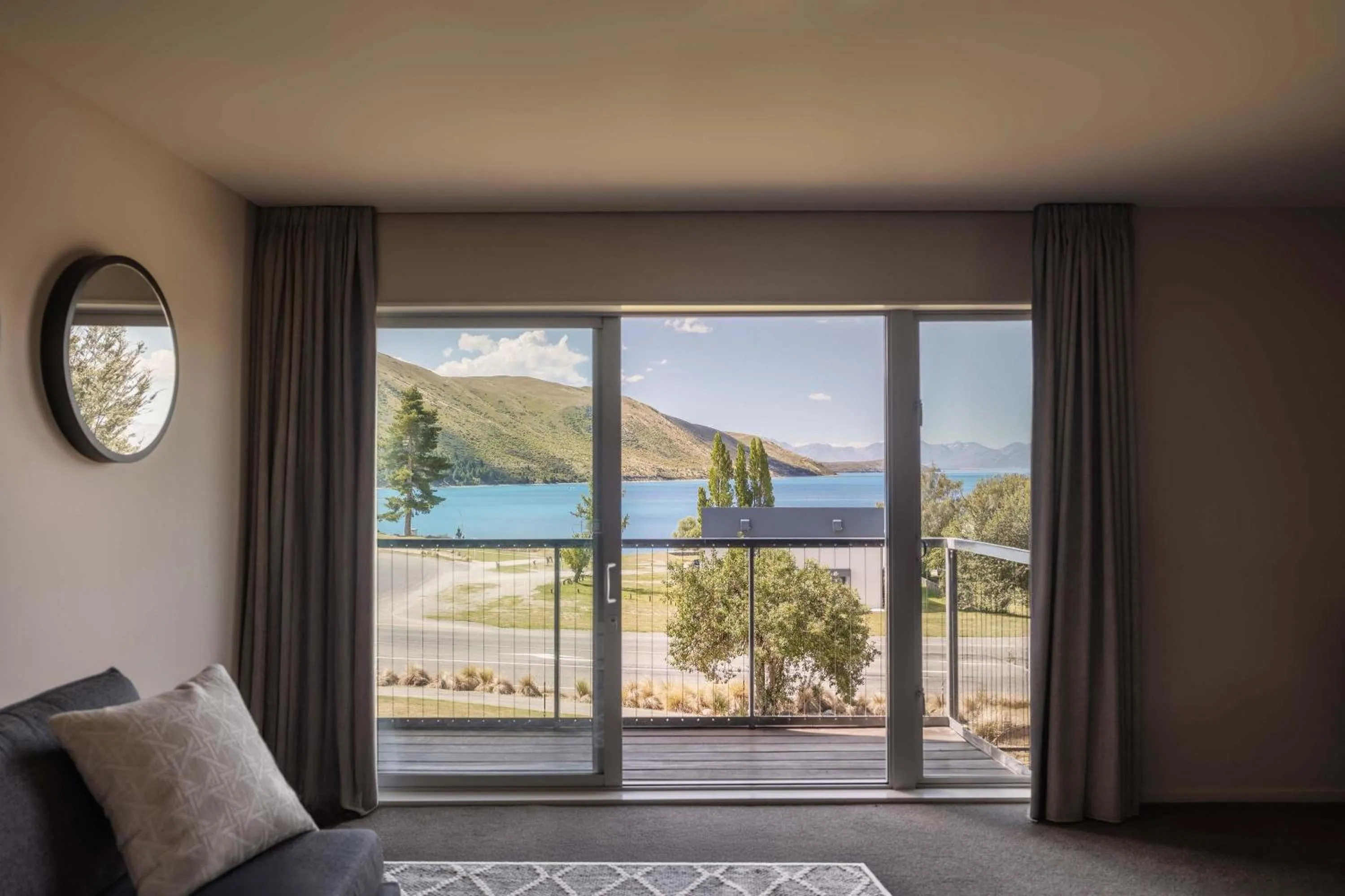 View (from property/room), Bed in Peppers Bluewater Resort