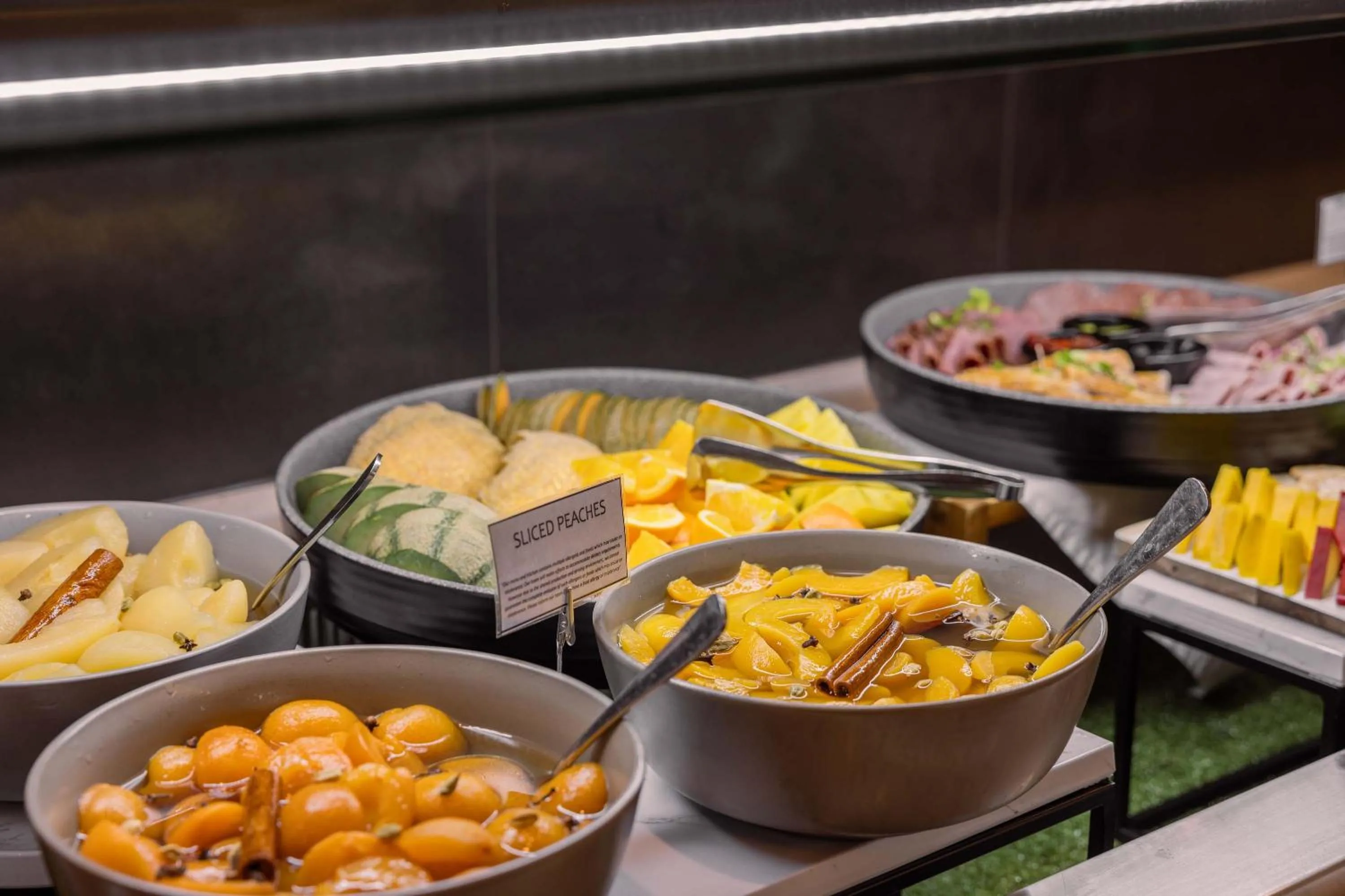 Breakfast in Peppers Bluewater Resort