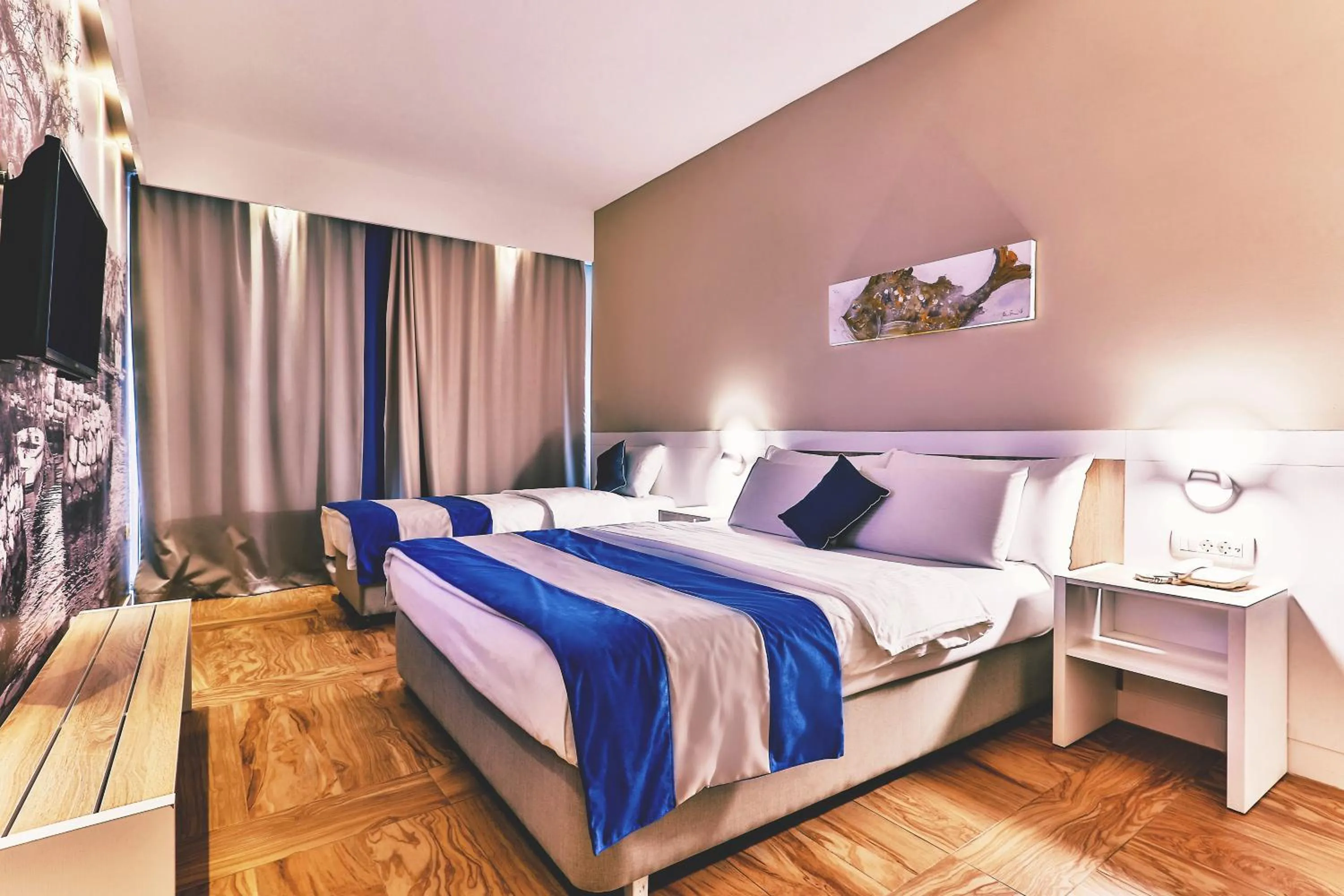 Bedroom, Bed in Carine Hotel Delfin