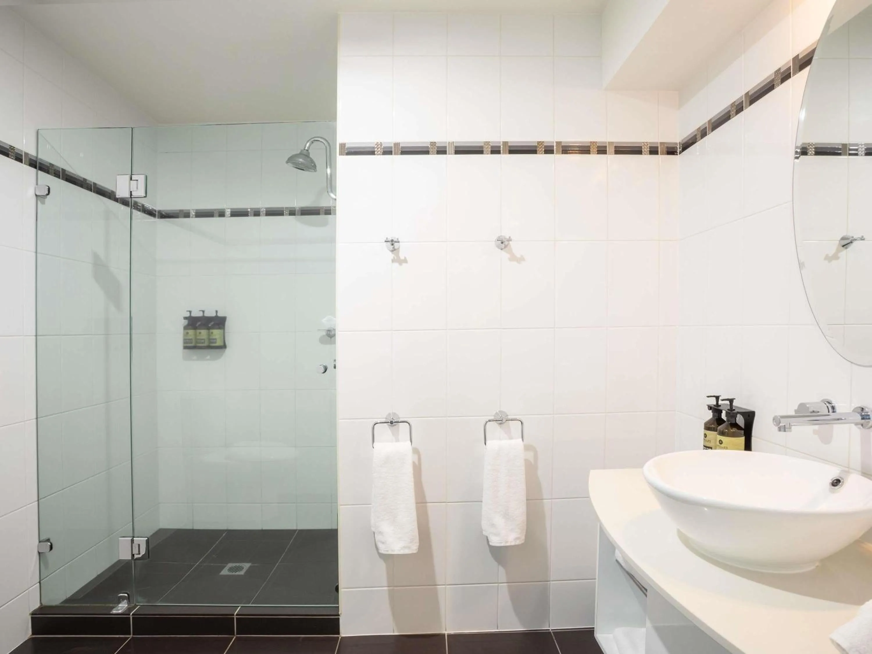 Bedroom in Peppers Seaport Launceston