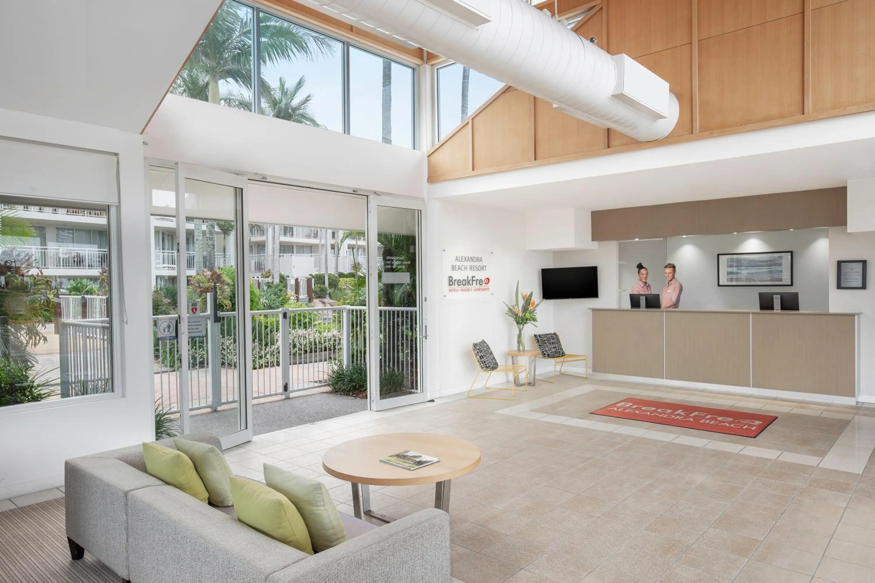 Lobby or reception in BreakFree Alexandra Beach