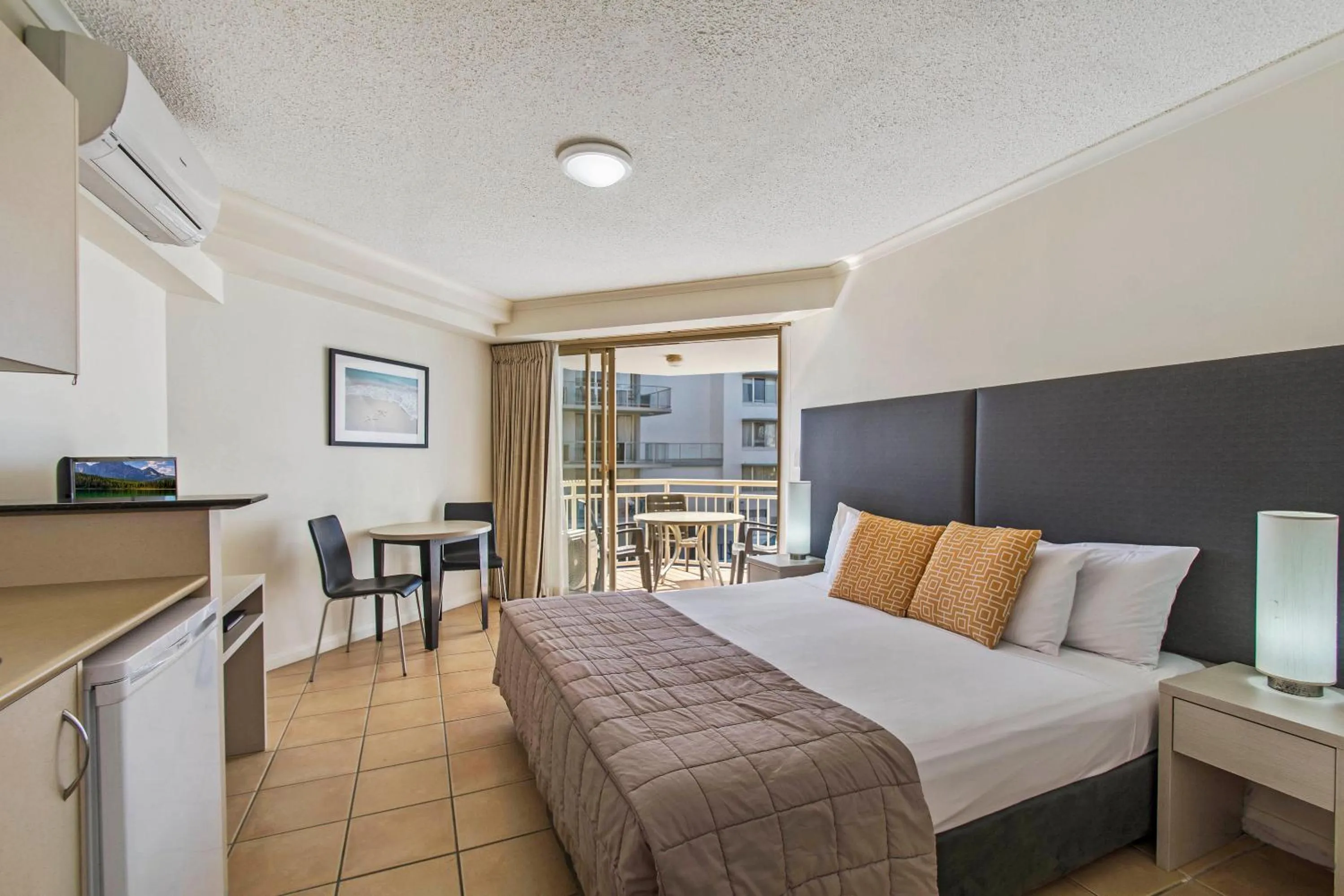 Bed in BreakFree Alexandra Beach