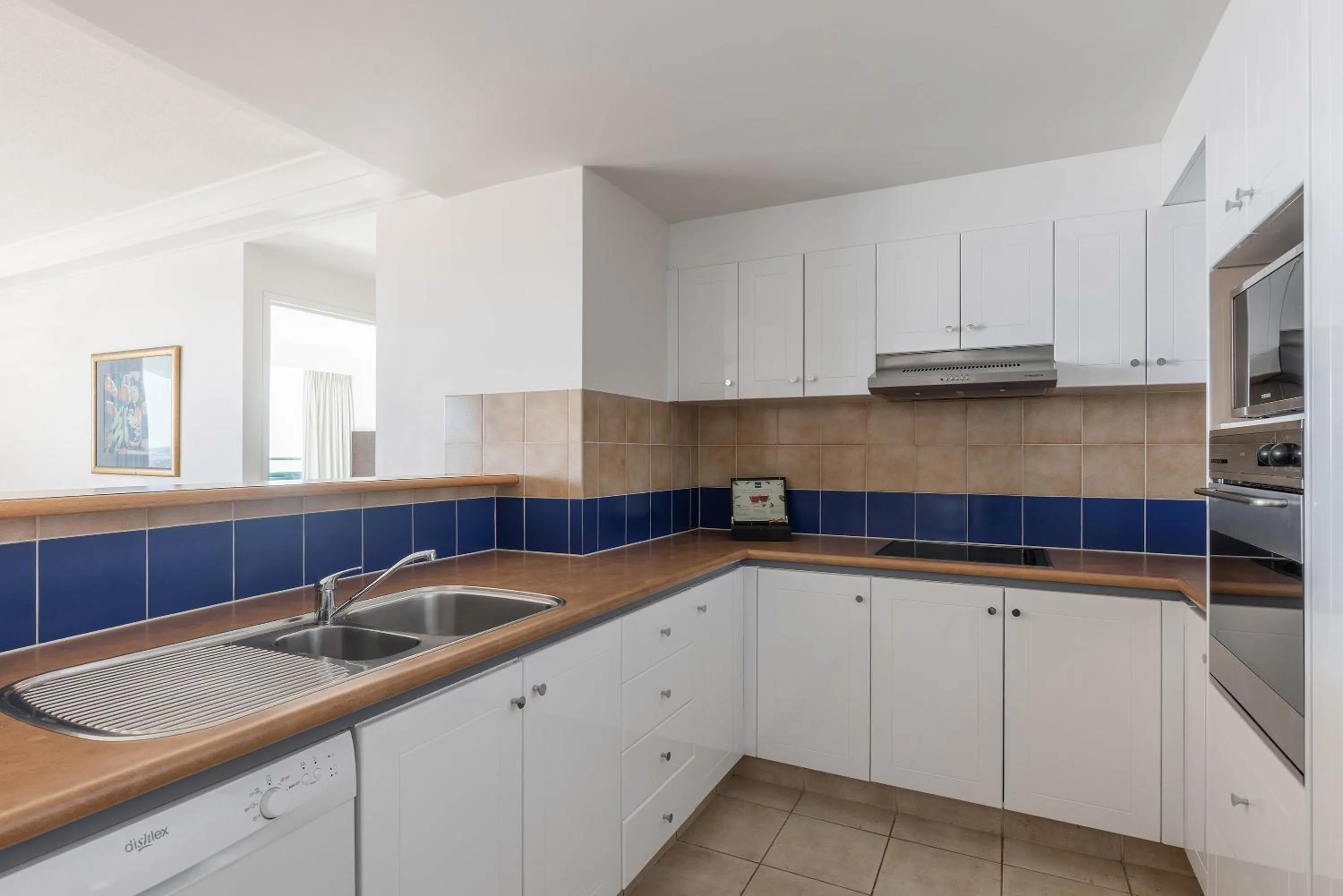 Kitchen or kitchenette in Mantra Crown Towers