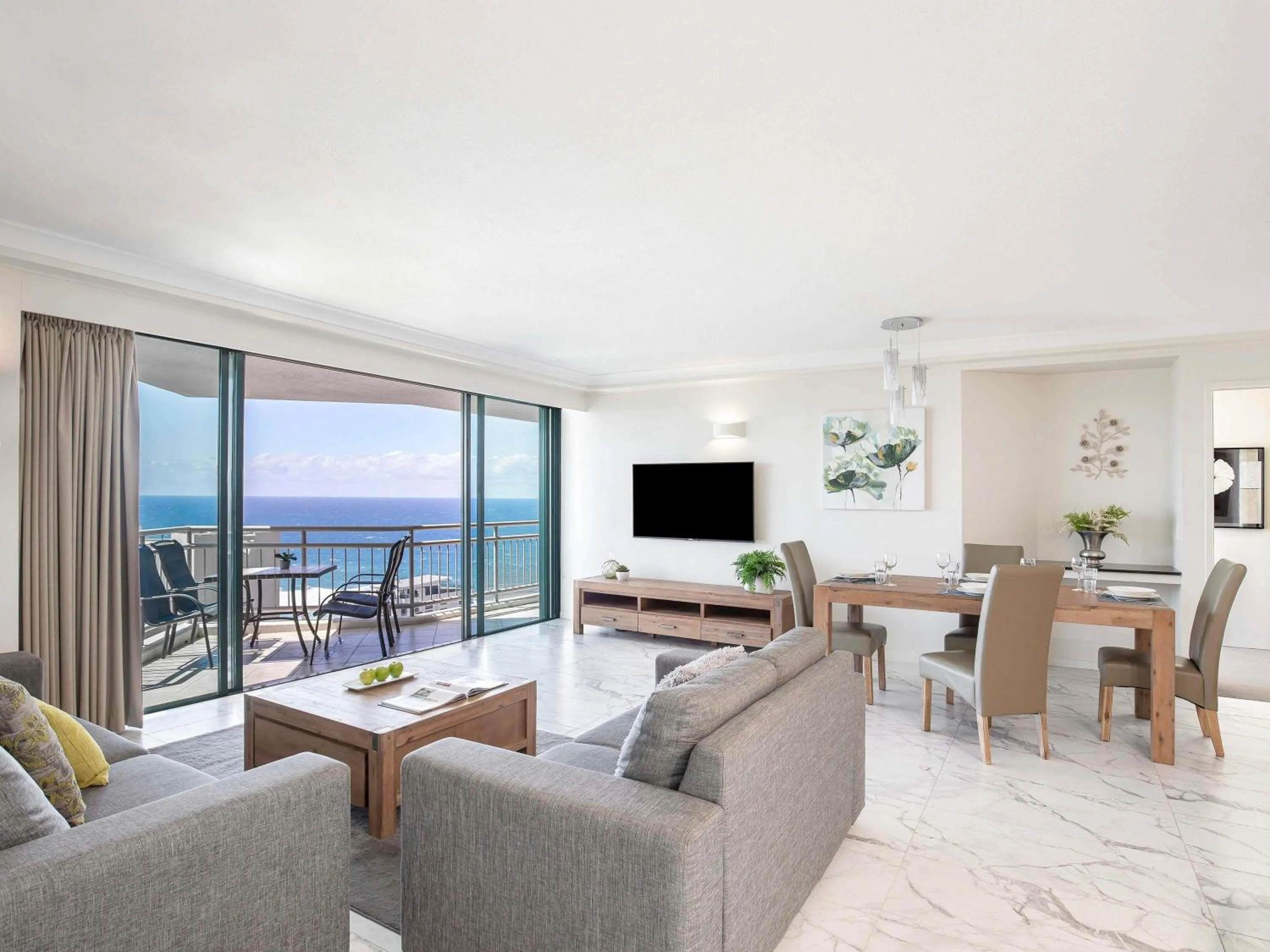 Property building in Mantra Crown Towers