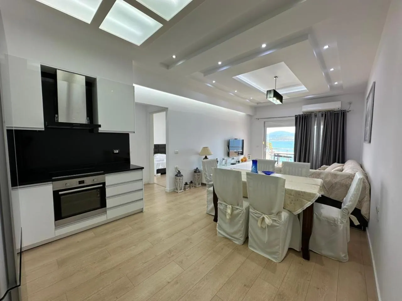 Βeachfront Luxury Apartments SARANDE