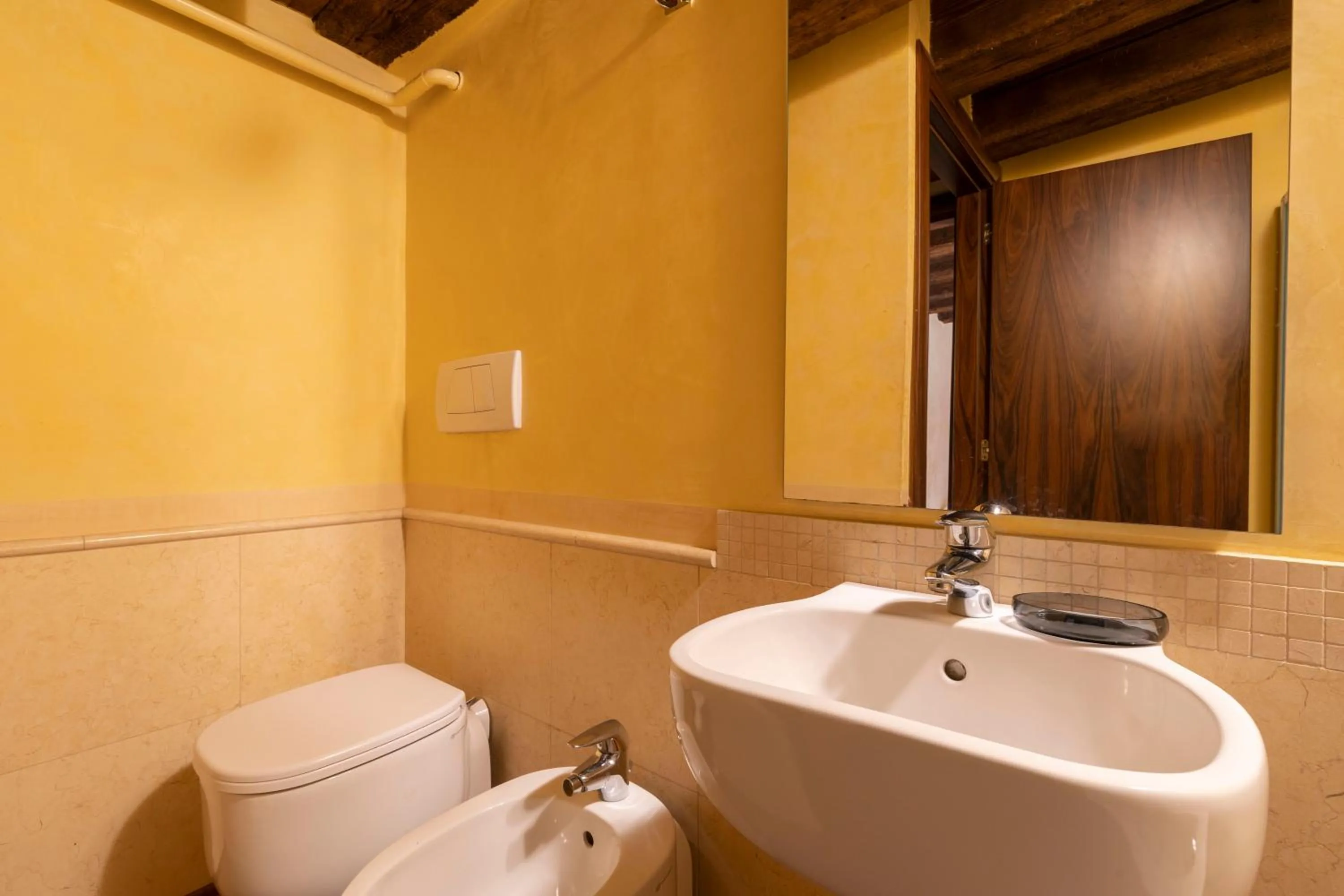 Bathroom in Doge Morosini Palace by Wonderful Italy