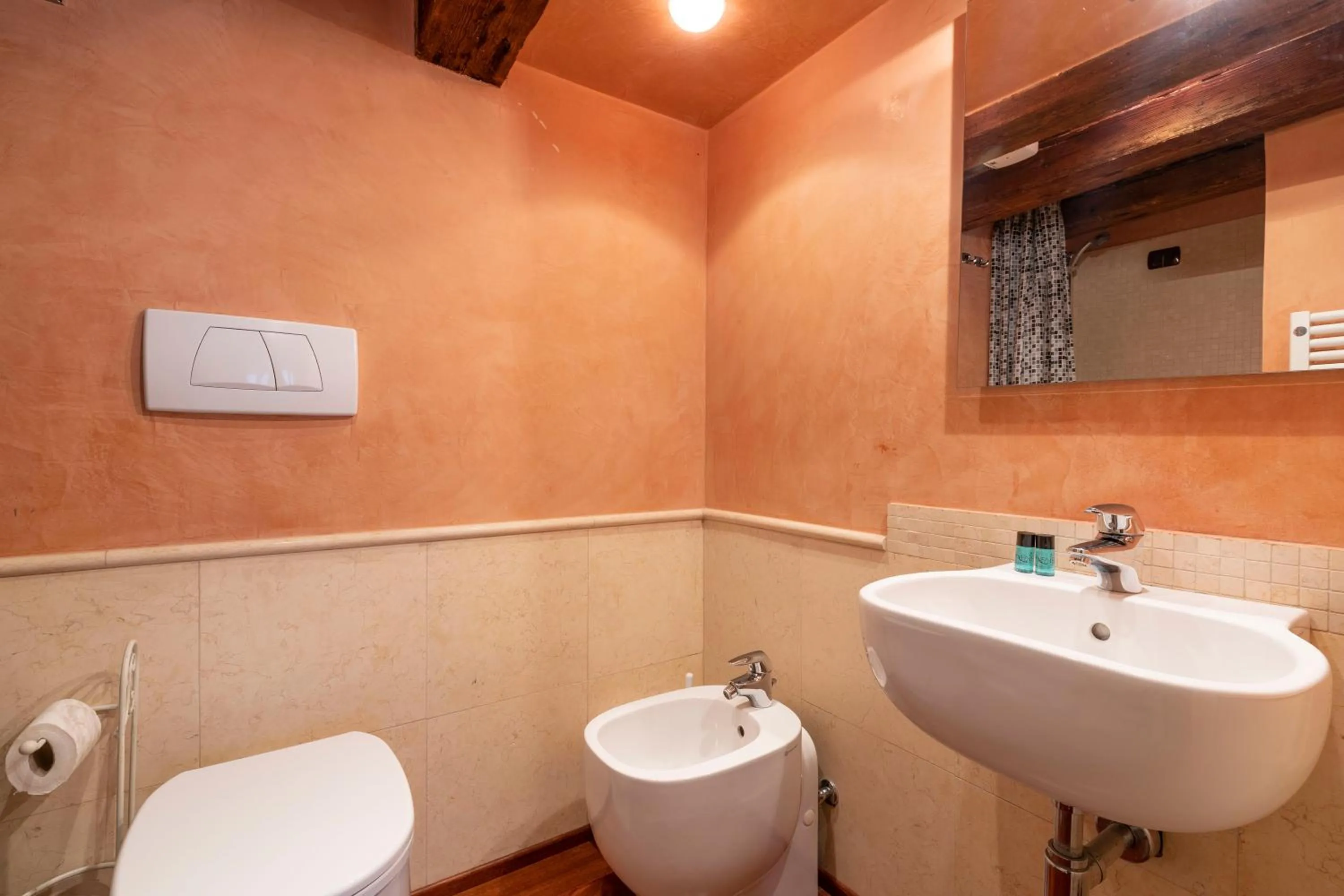 Bathroom in Doge Morosini Palace by Wonderful Italy