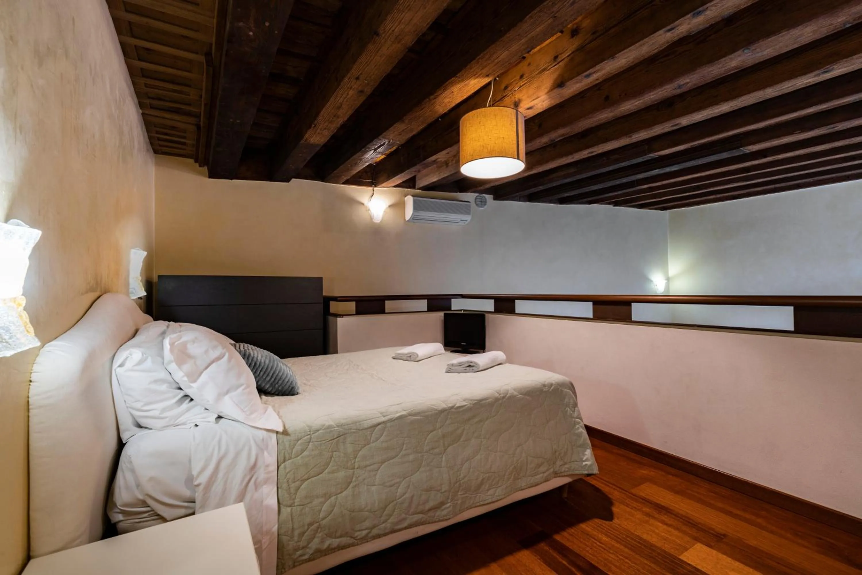 Bed in Doge Morosini Palace by Wonderful Italy