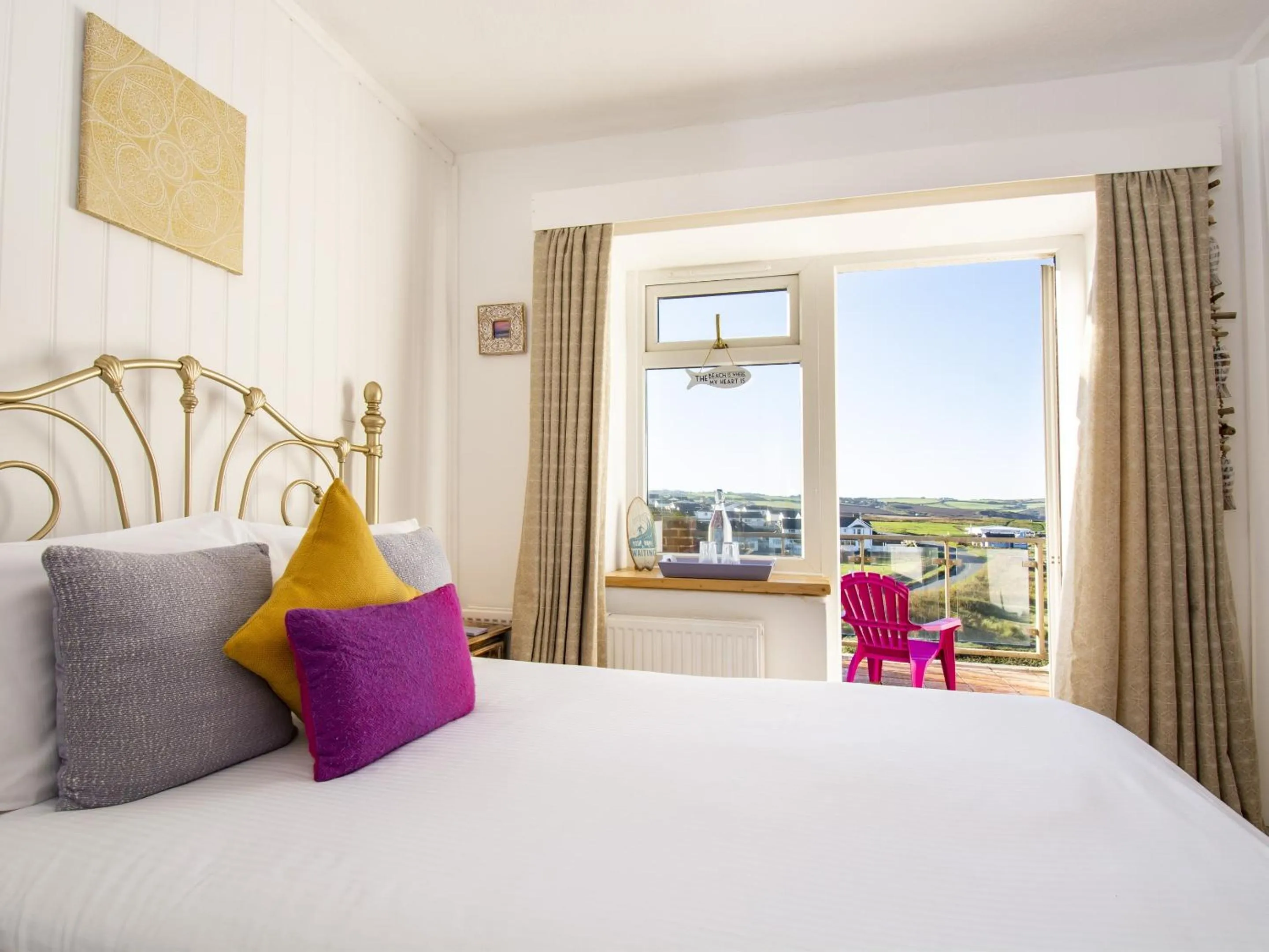 Bedroom, Bed in Beach House B&B