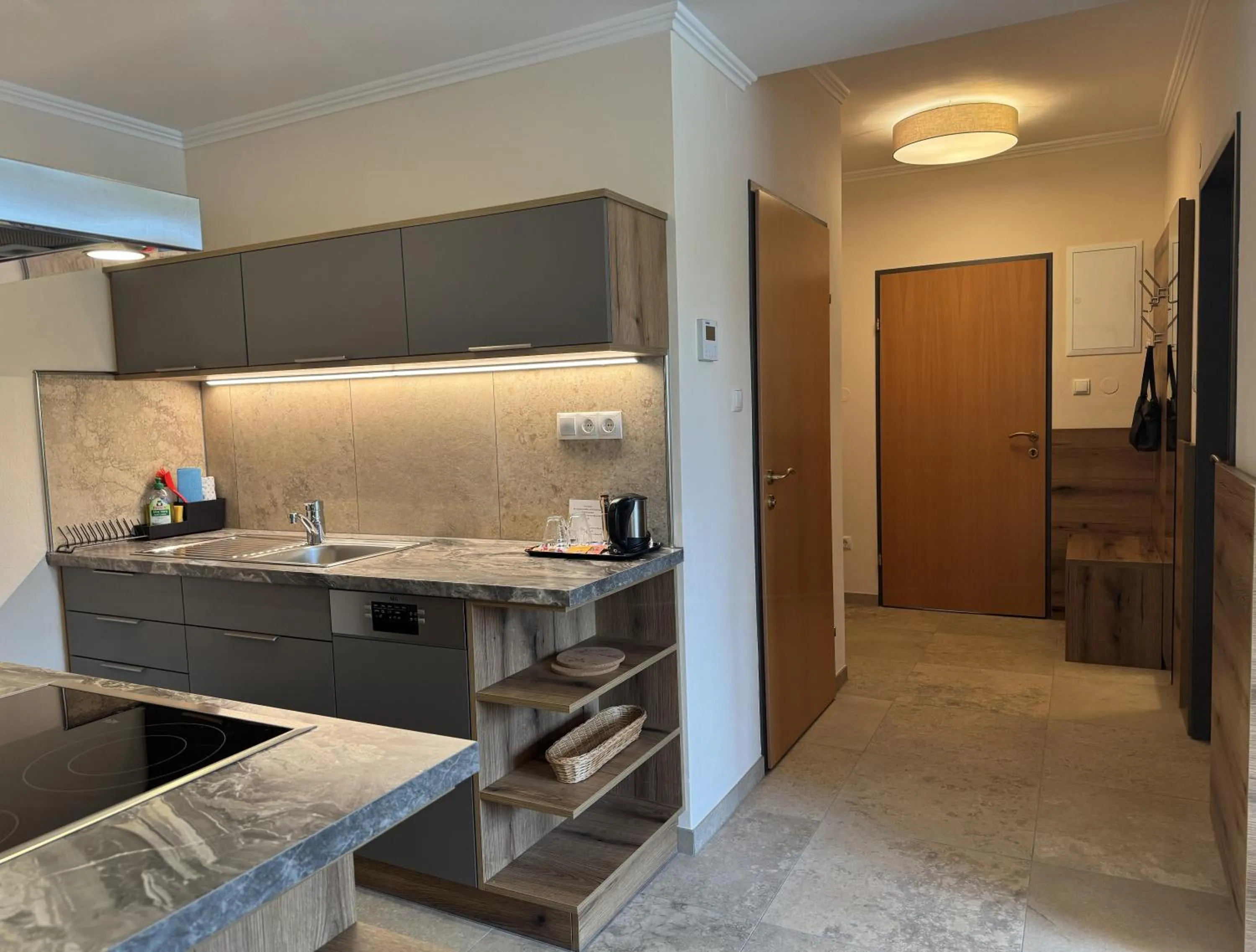 Kitchen or kitchenette in Der Marienhof Hotel Garni