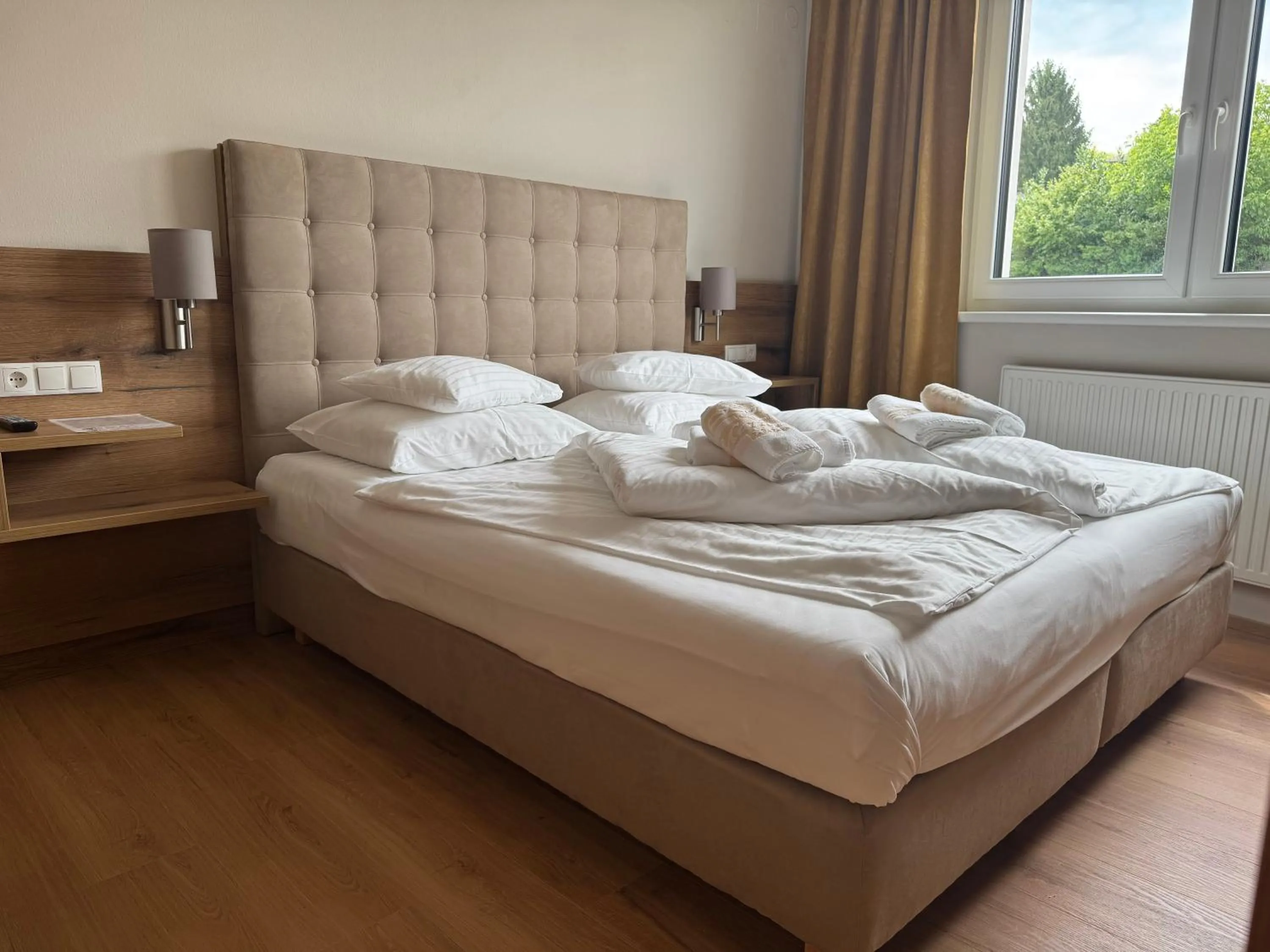 Bedroom, Bed in Der Marienhof Hotel Garni