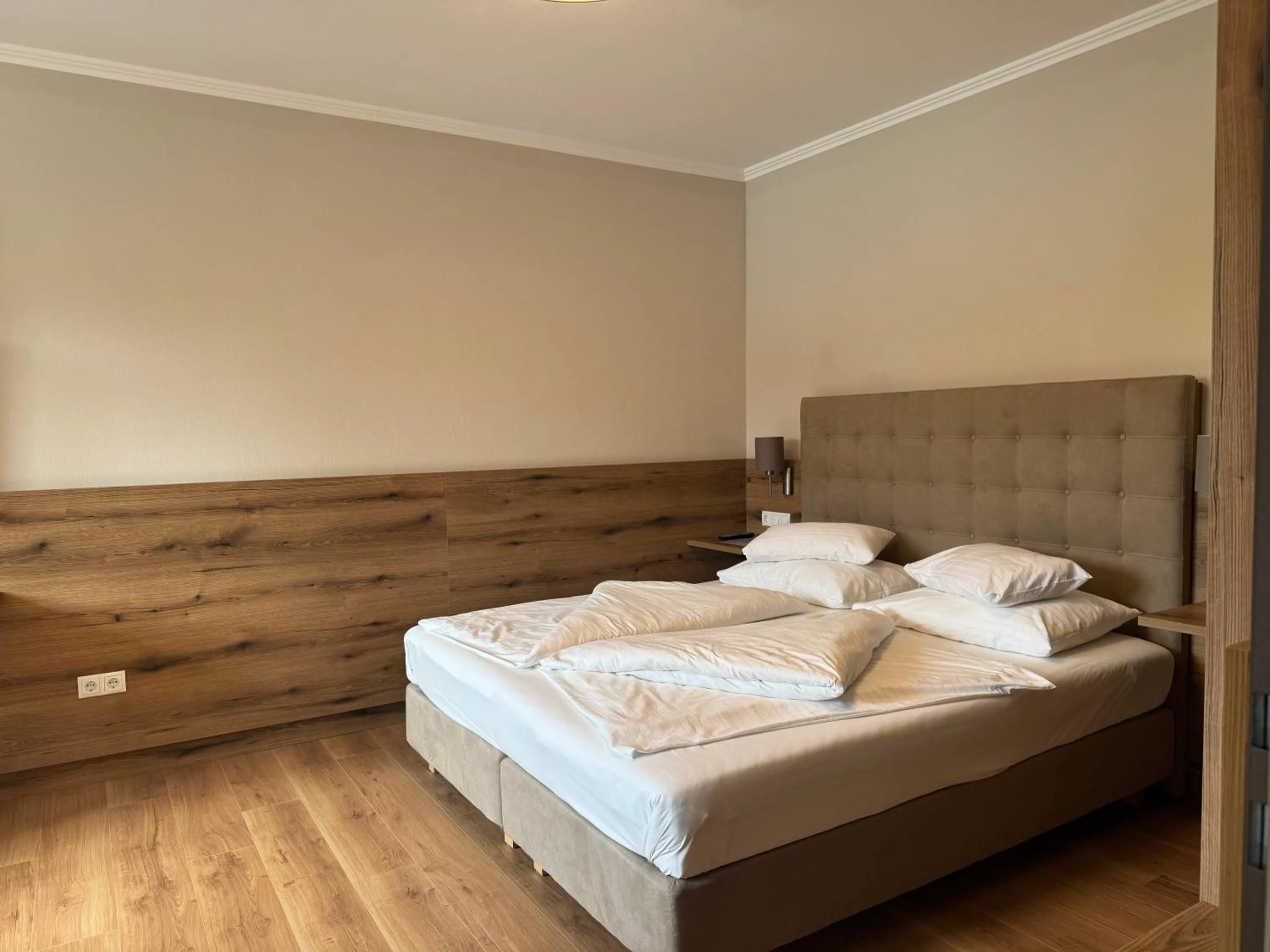 Bedroom, Bed in Der Marienhof Hotel Garni