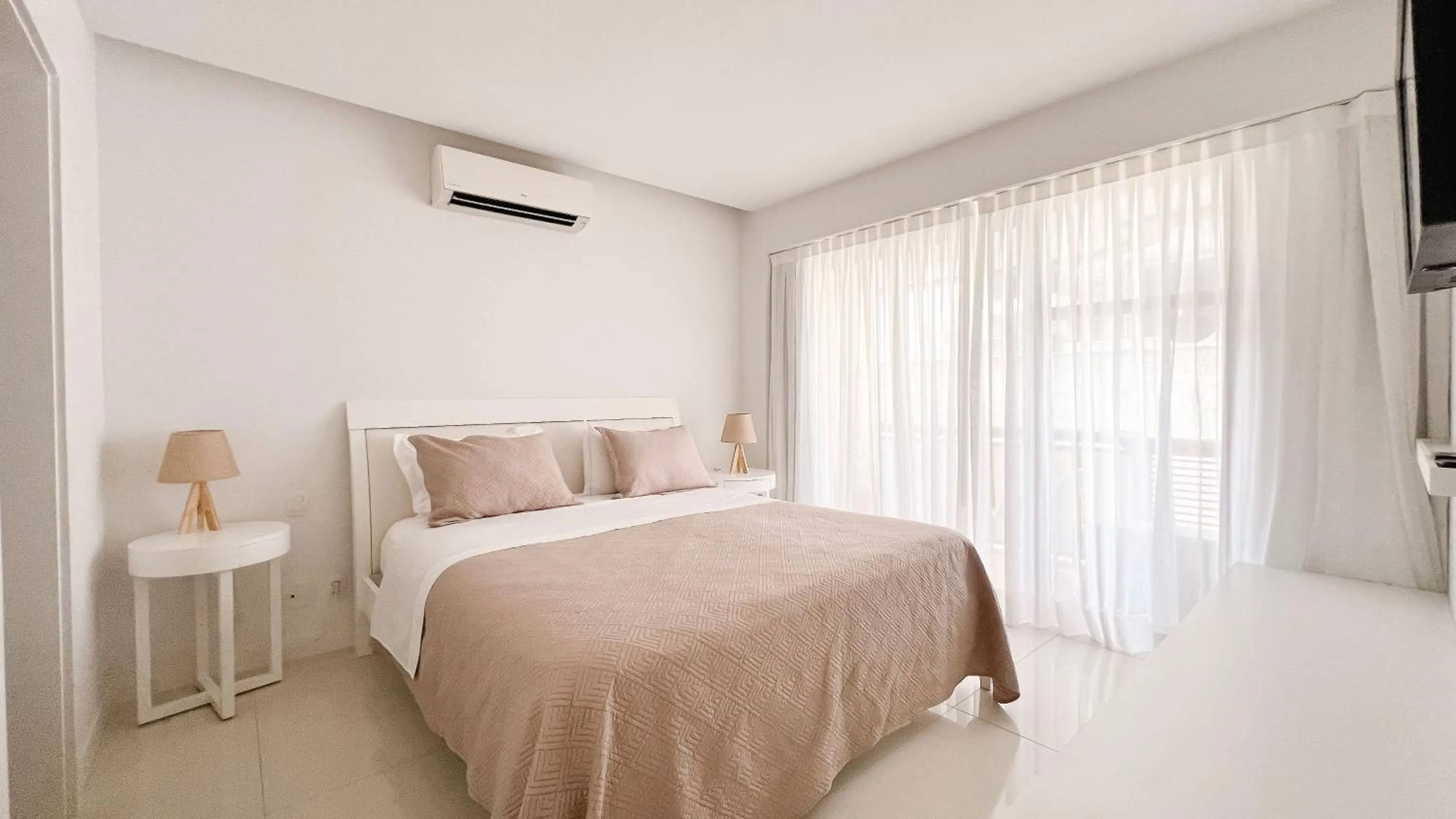 Bedroom in Ipanema Apart-hotel on the Beach